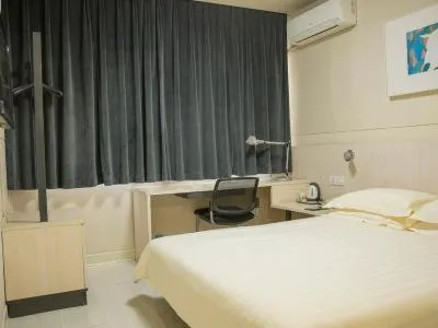 Bed in Jinjiang Inn Xuzhou Xinyi Municipal Government