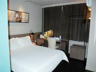 Jinjiang Inn Select Beijing Pingguoyuan Metro Station