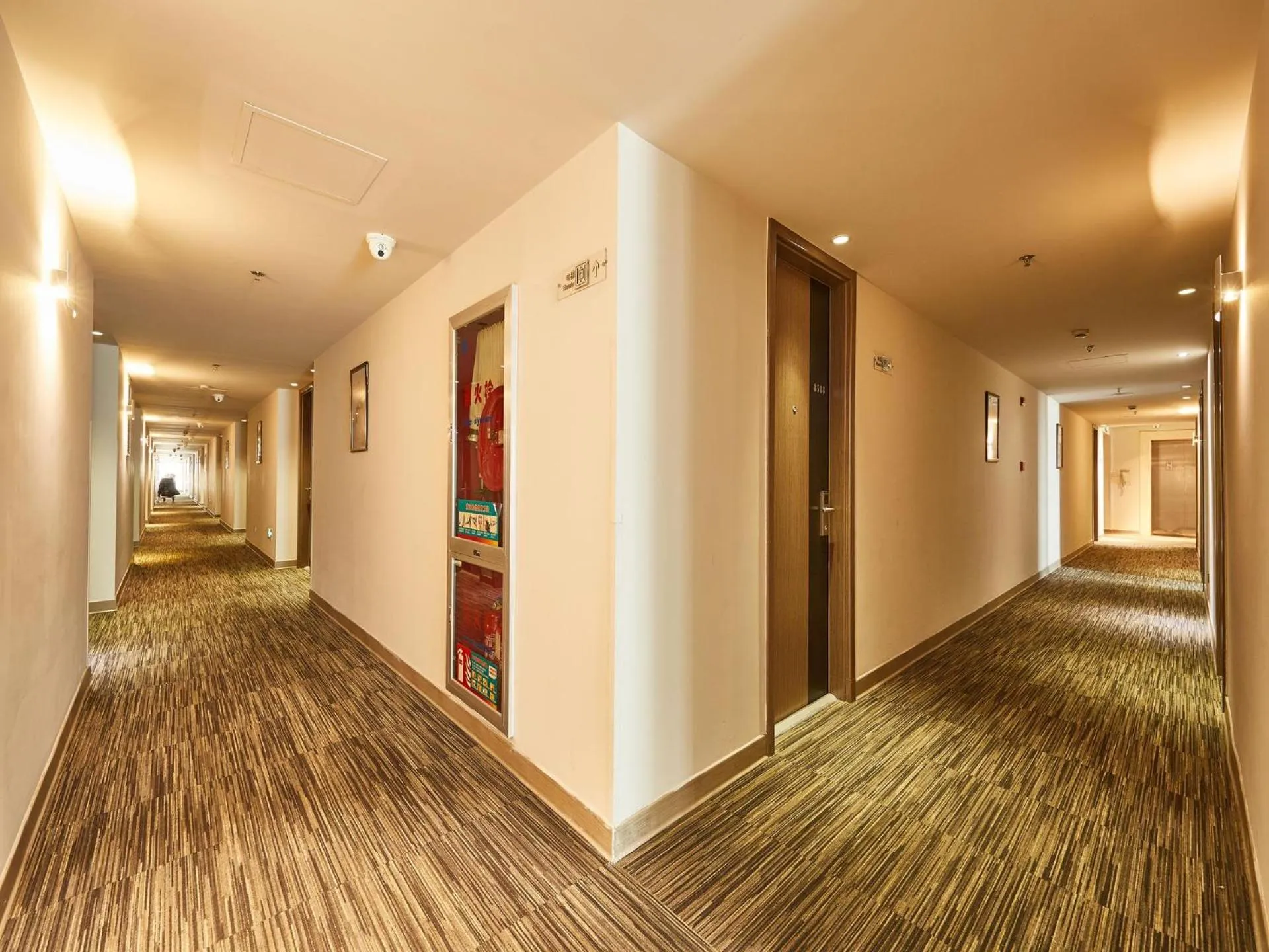 Bed in Jinjiang Inn Select Shanghai Hongqiao Hub Jiangqiao Wanda Plaza