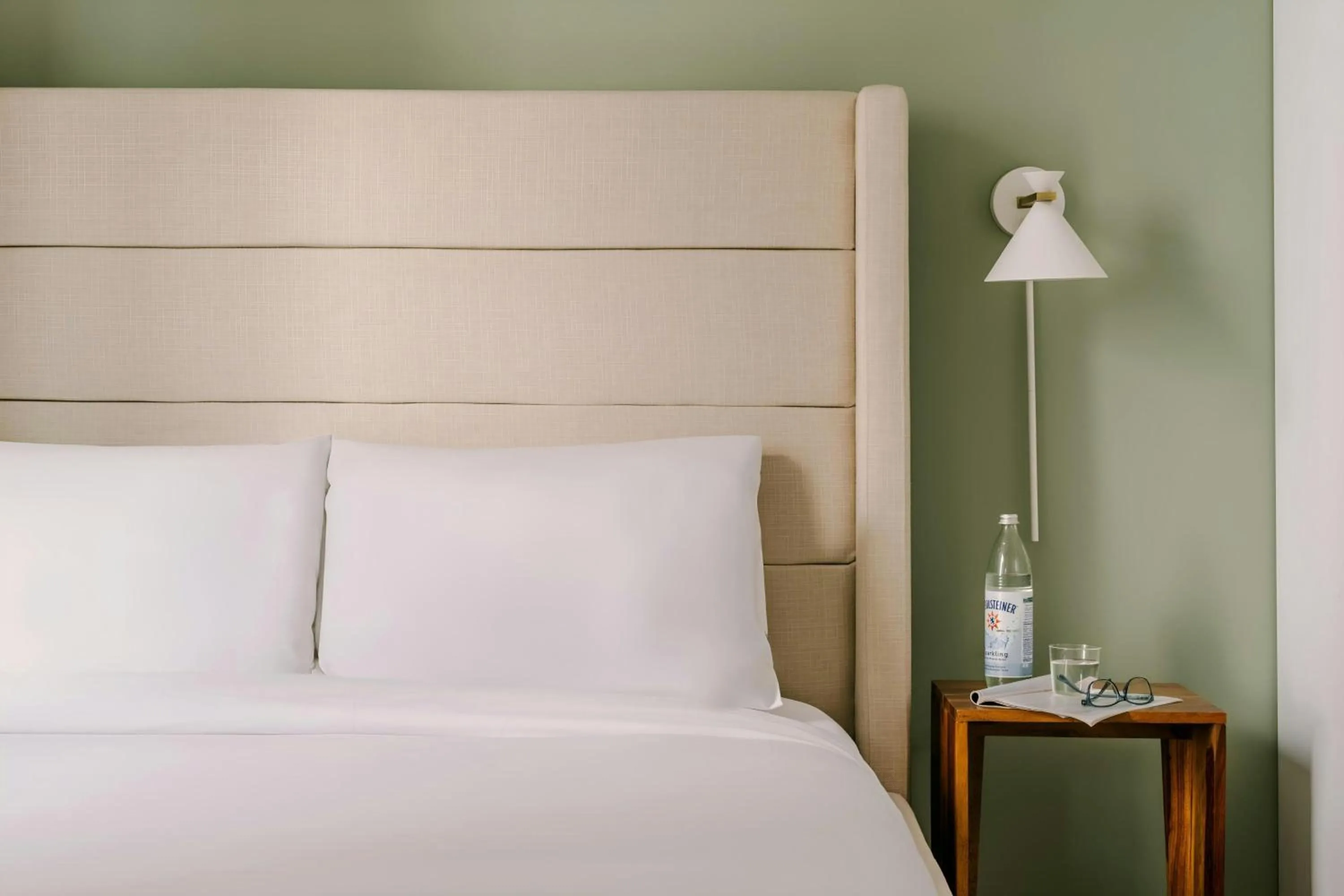 Photo of the whole room, Bed in Sonder by Marriott Bonvoy Battery Park Apartments Financial District