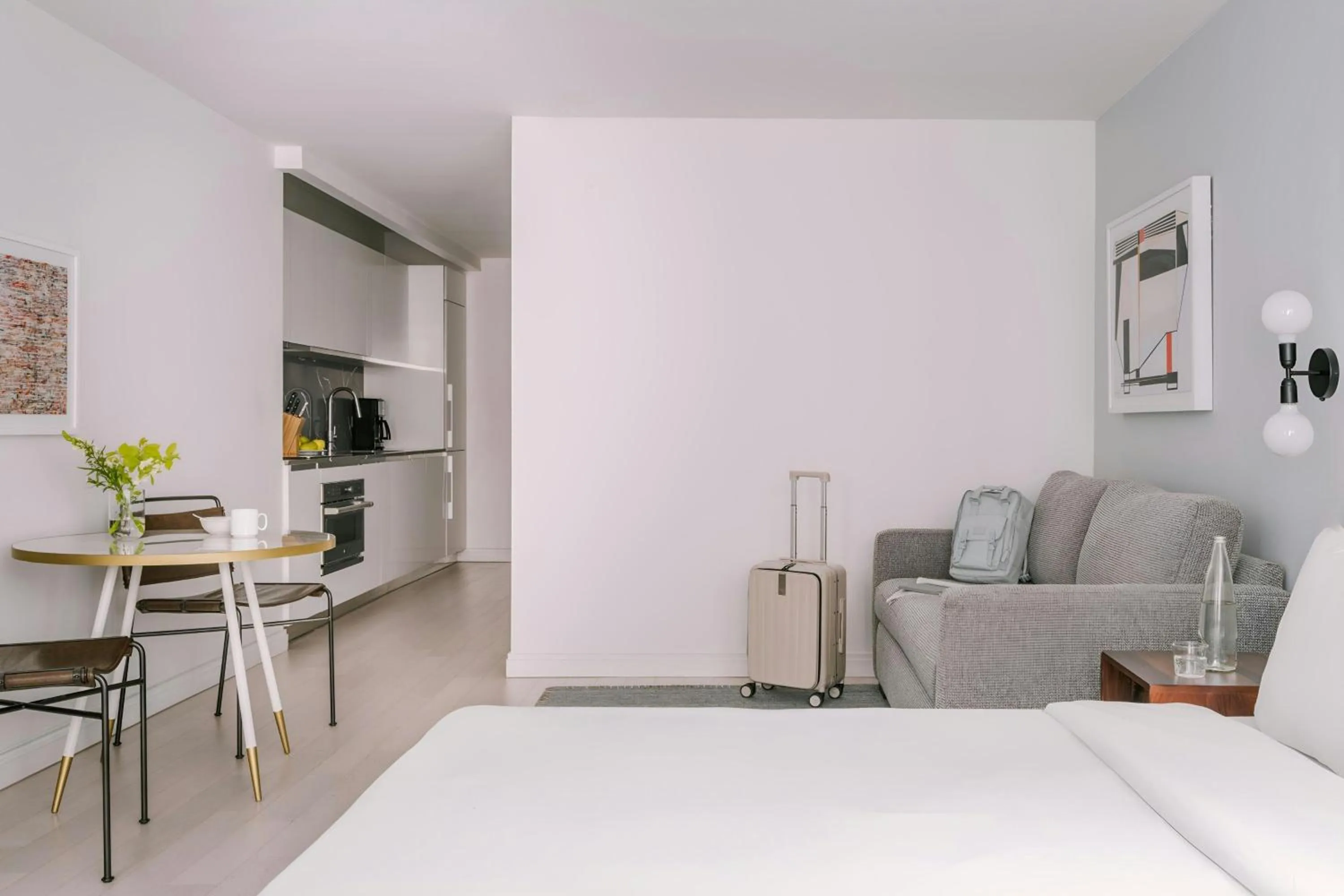 Bedroom, Bed in Sonder by Marriott Bonvoy Battery Park Apartments Financial District