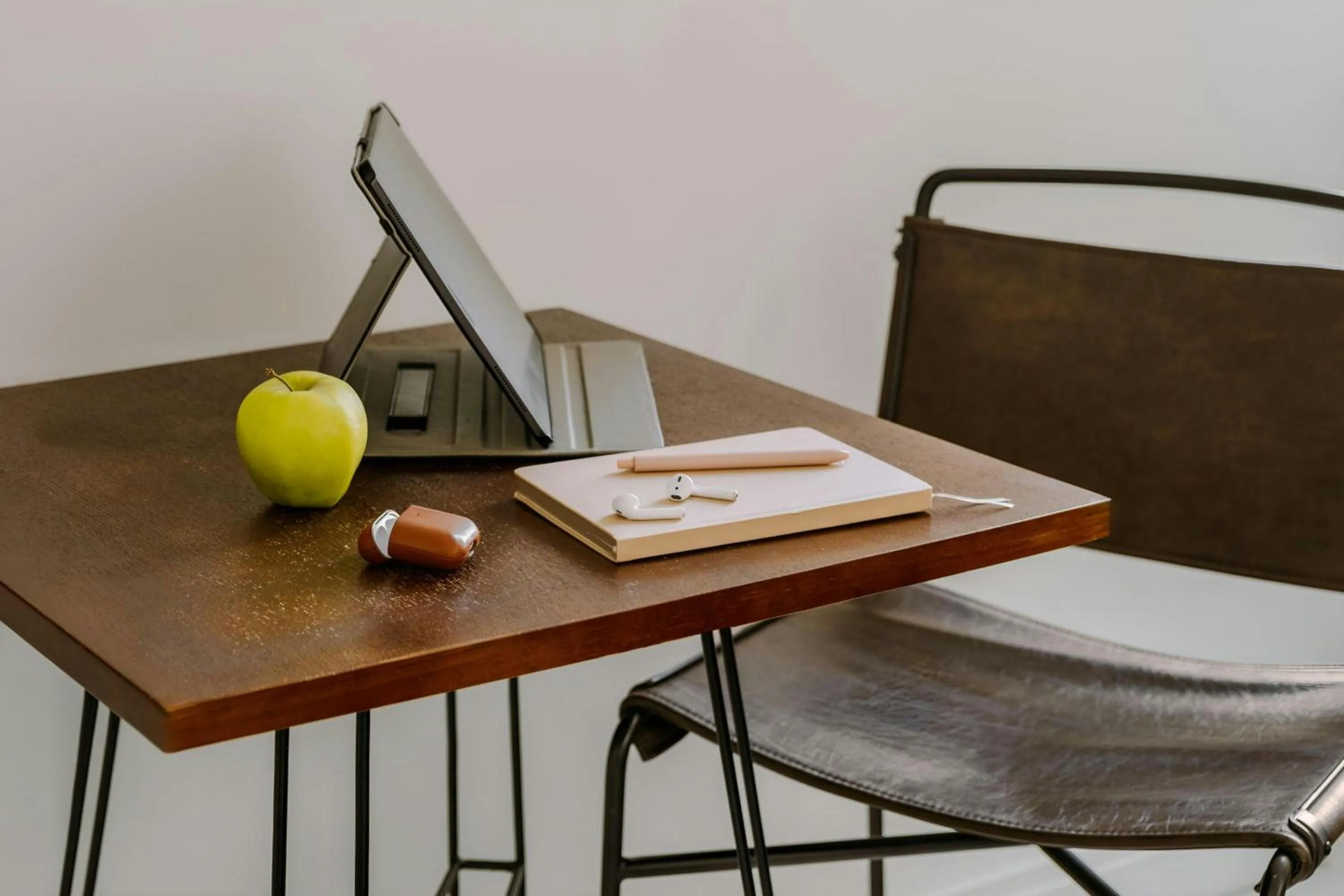 Photo of the whole room in Sonder by Marriott Bonvoy Battery Park Apartments Financial District