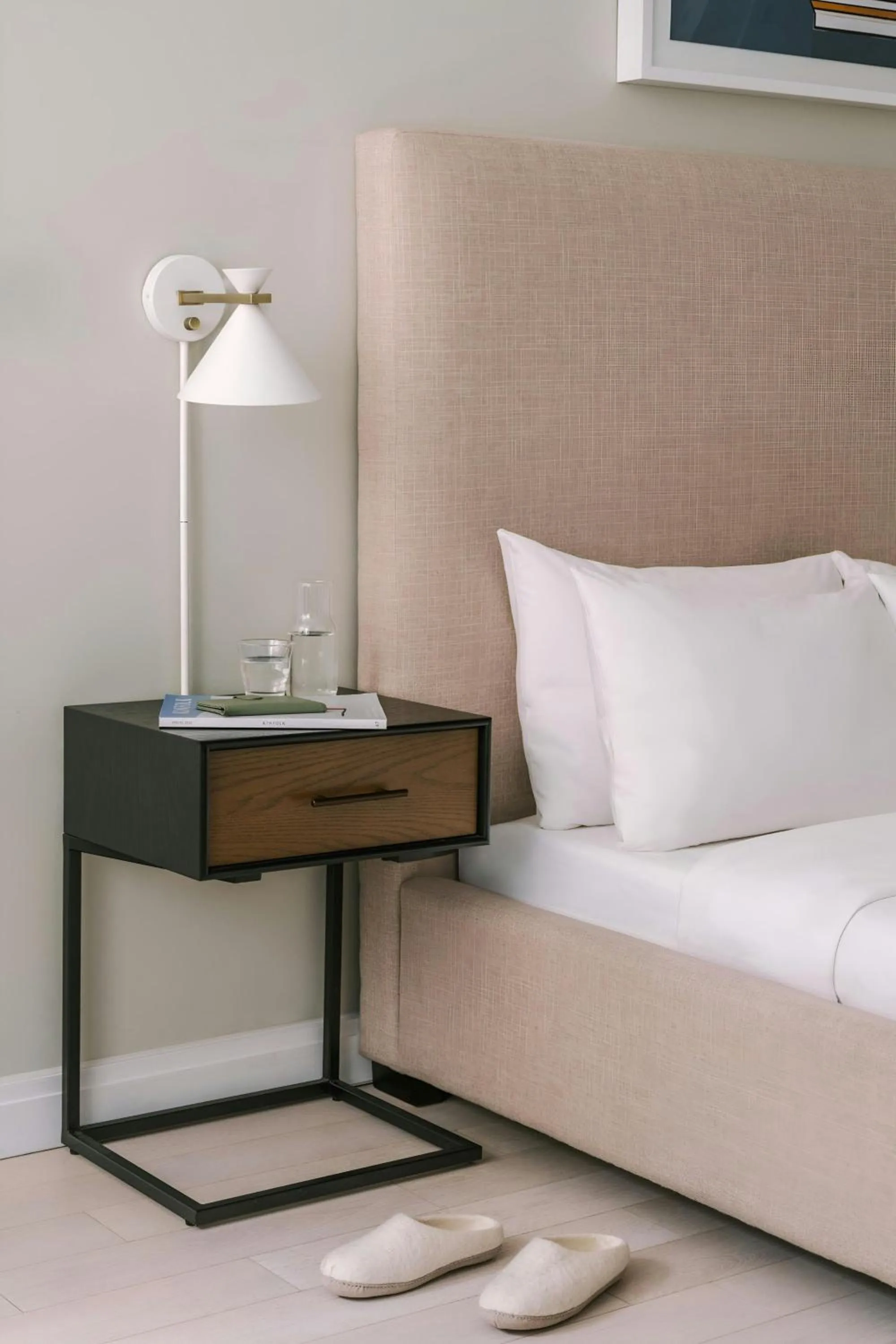 Bedroom, Bed in Sonder by Marriott Bonvoy Battery Park Apartments Financial District