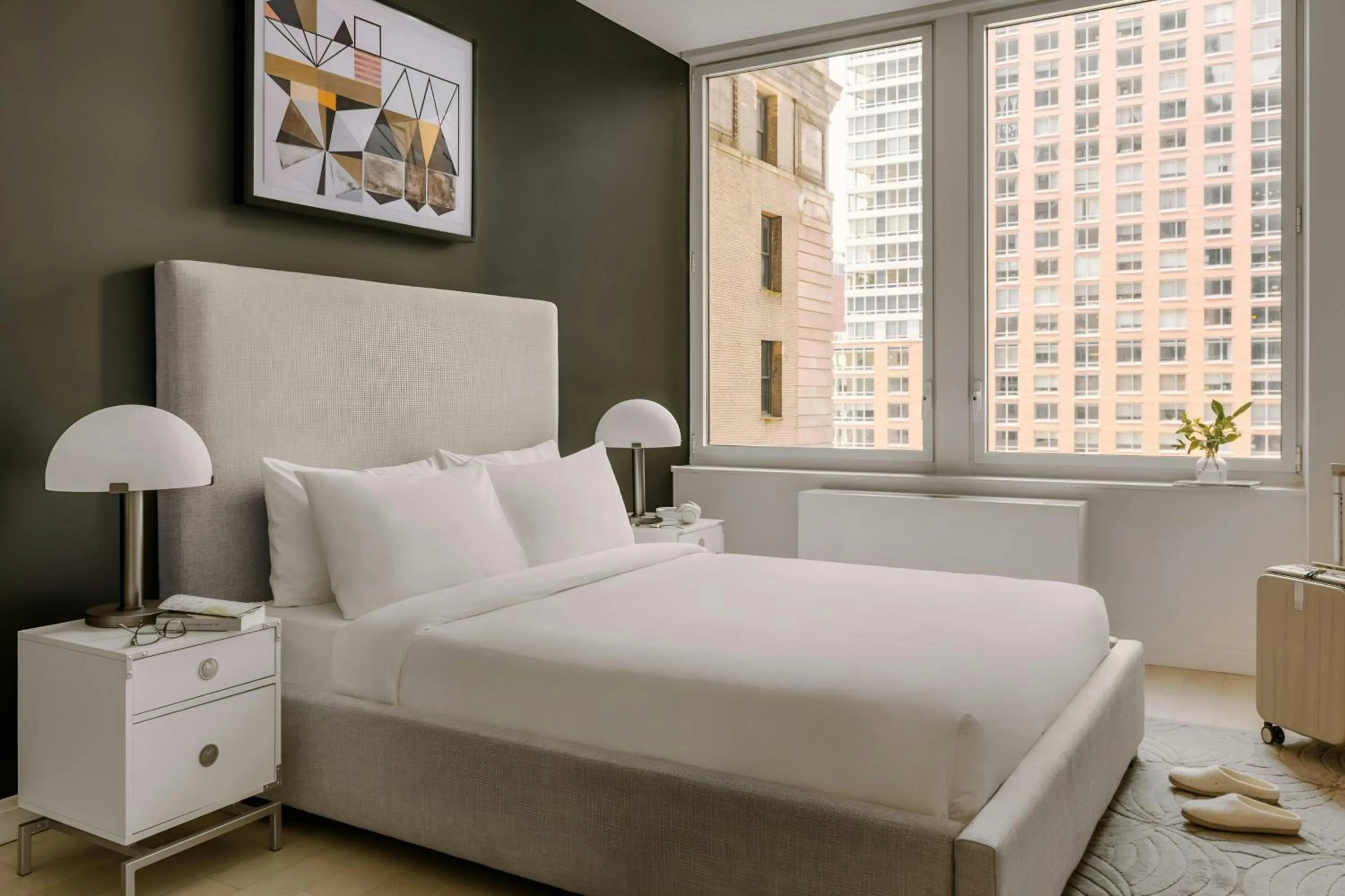 Bedroom, Bed in Sonder by Marriott Bonvoy Battery Park Apartments Financial District