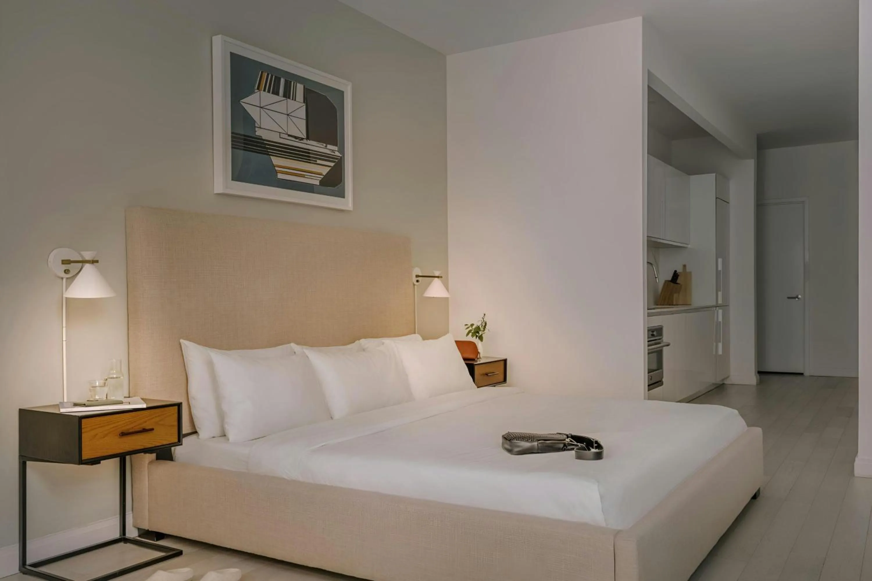 Bedroom, Bed in Sonder by Marriott Bonvoy Battery Park Apartments Financial District