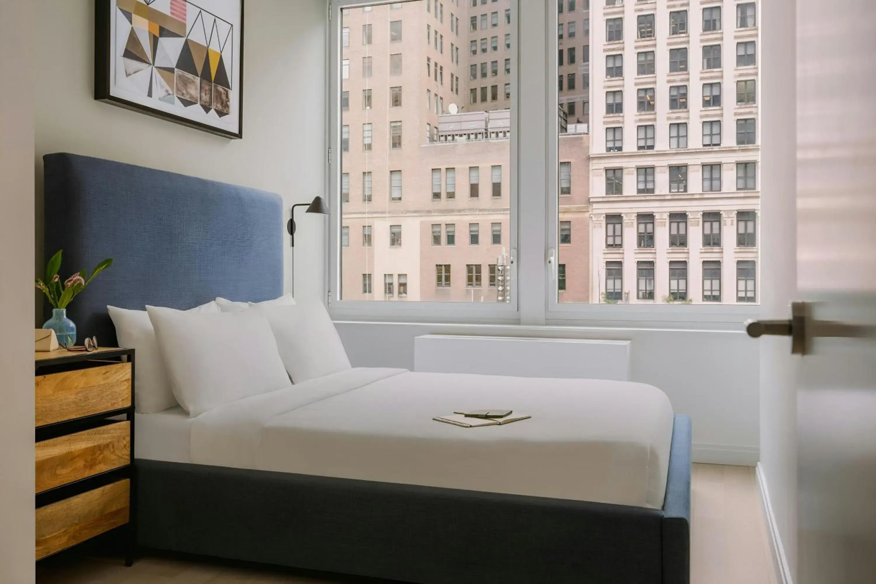 One-Bedroom Apartment with Queen and Sofa Bed in Sonder by Marriott Bonvoy Battery Park Apartments Financial District One-Bedroom Apartment with Queen and Sofa Bed in Sonder by Marriott Bonvoy Battery Park Apartments Financial District