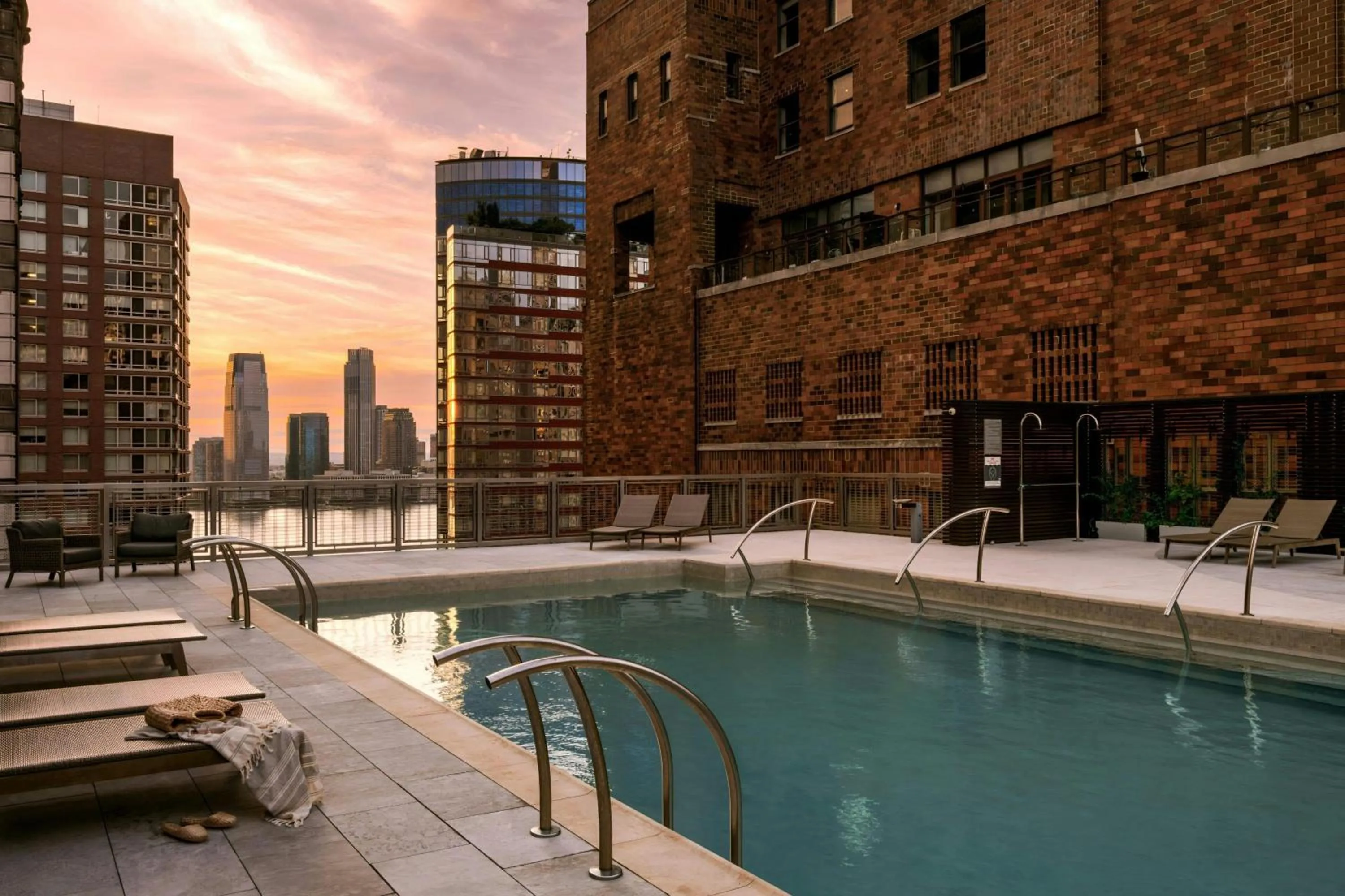 Swimming pool in Sonder by Marriott Bonvoy Battery Park Apartments Financial District