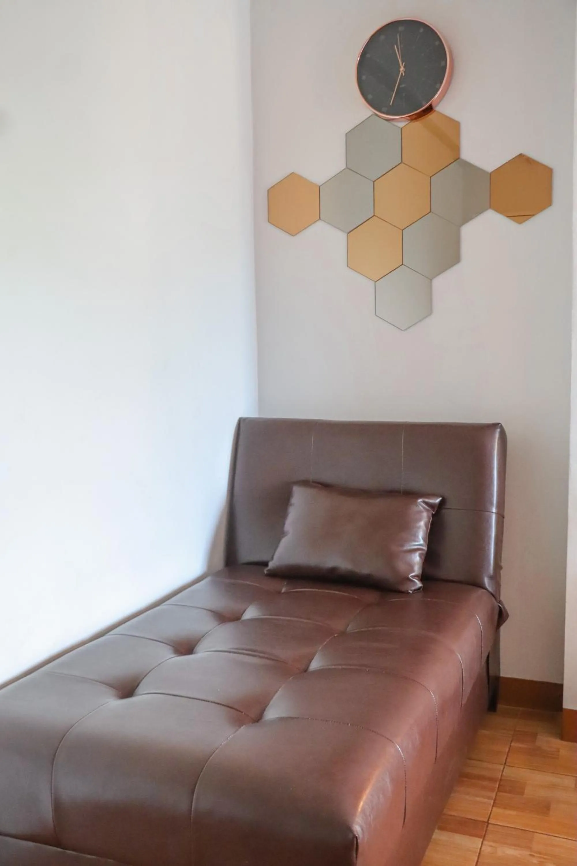 Bedroom, Bed in Pranot Apartment & Spa