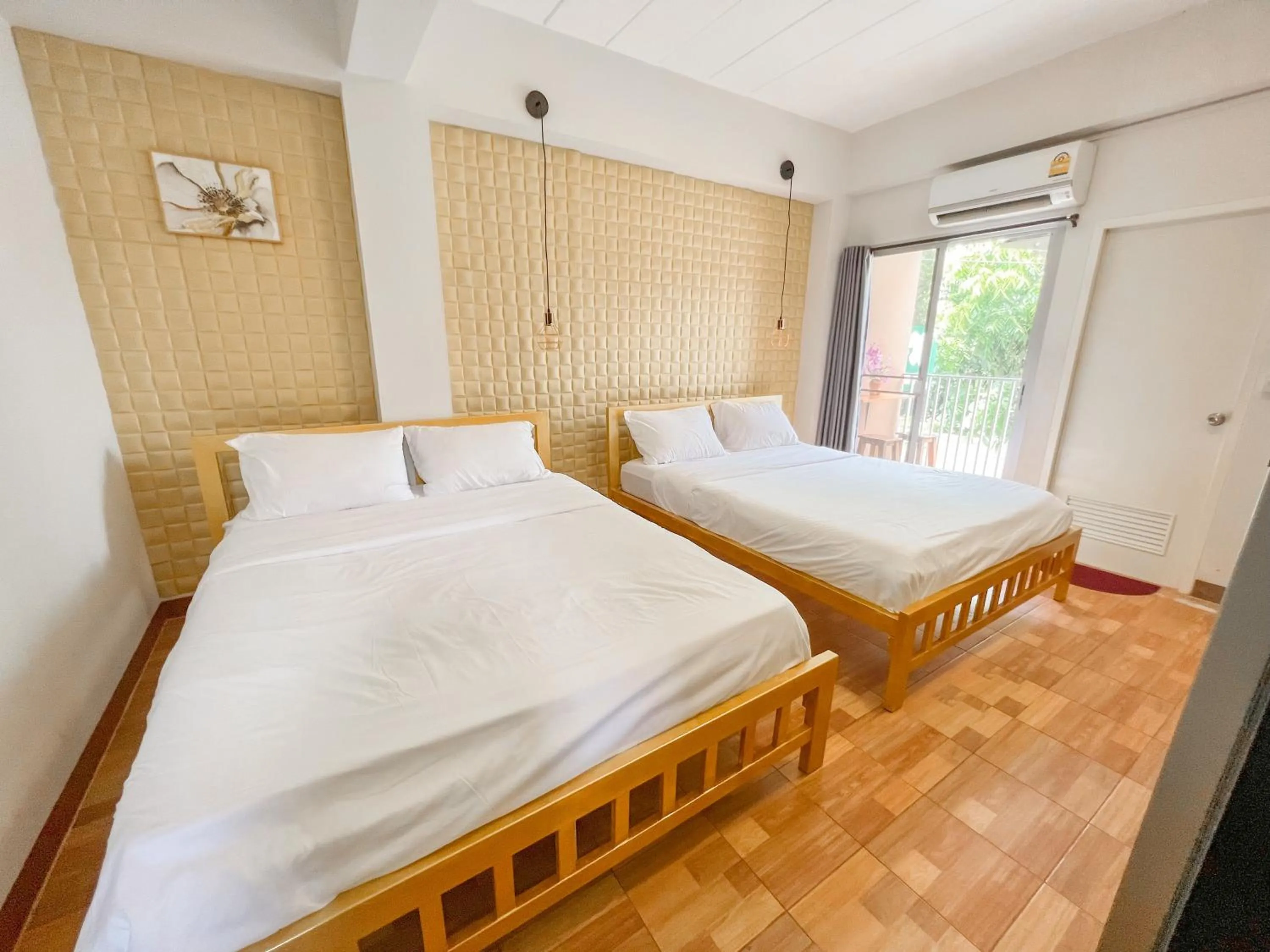 Bedroom, Bed in Pranot Apartment & Spa