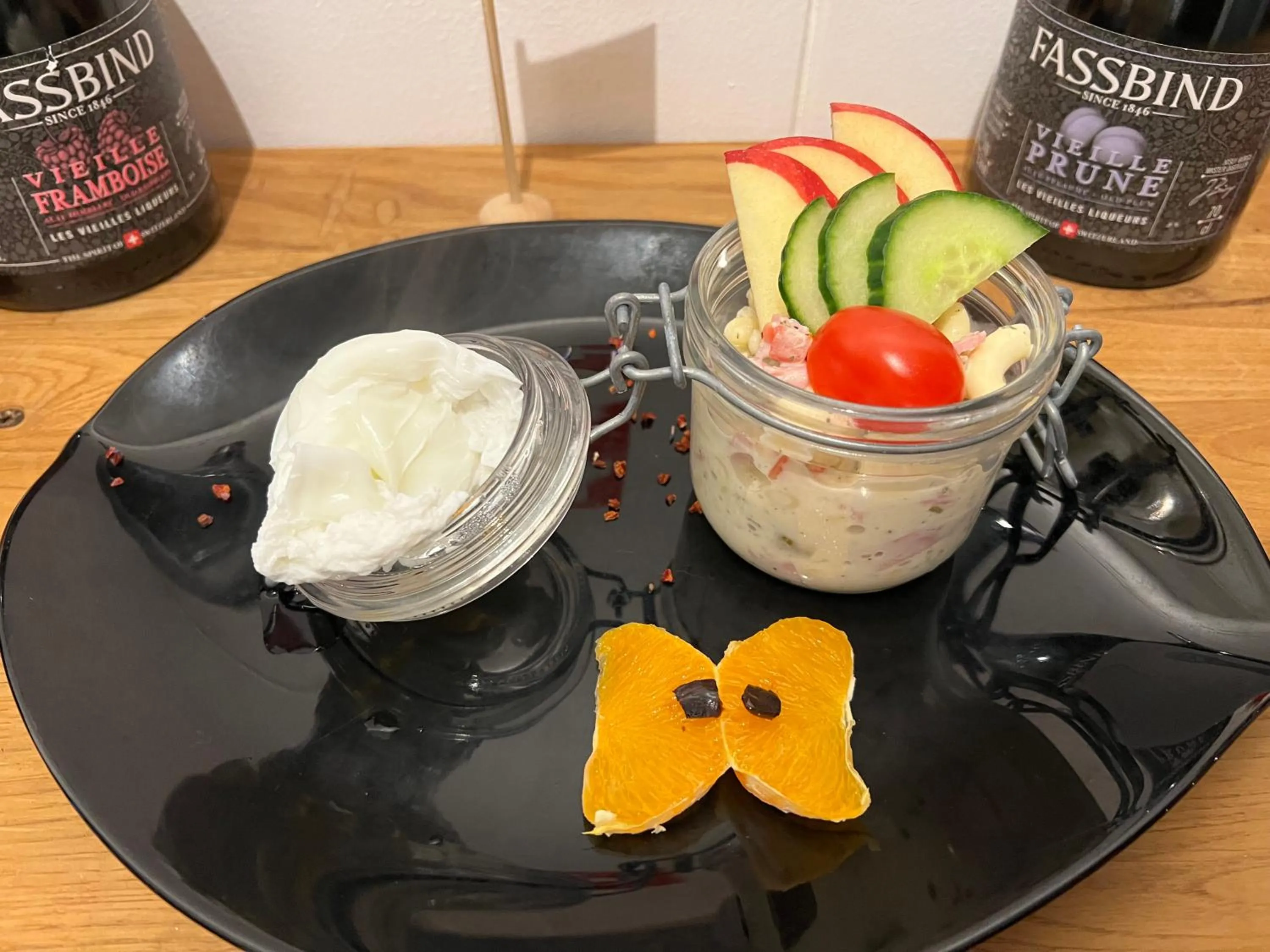 Restaurant/places to eat in Hotel Fassbind Beausite