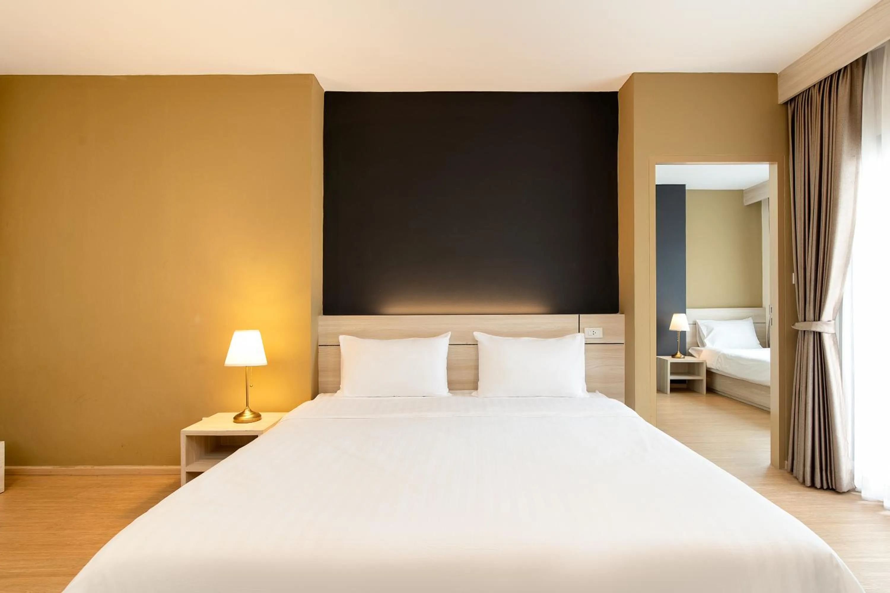 Bedroom, Bed in Amanah Bangkok Hotel