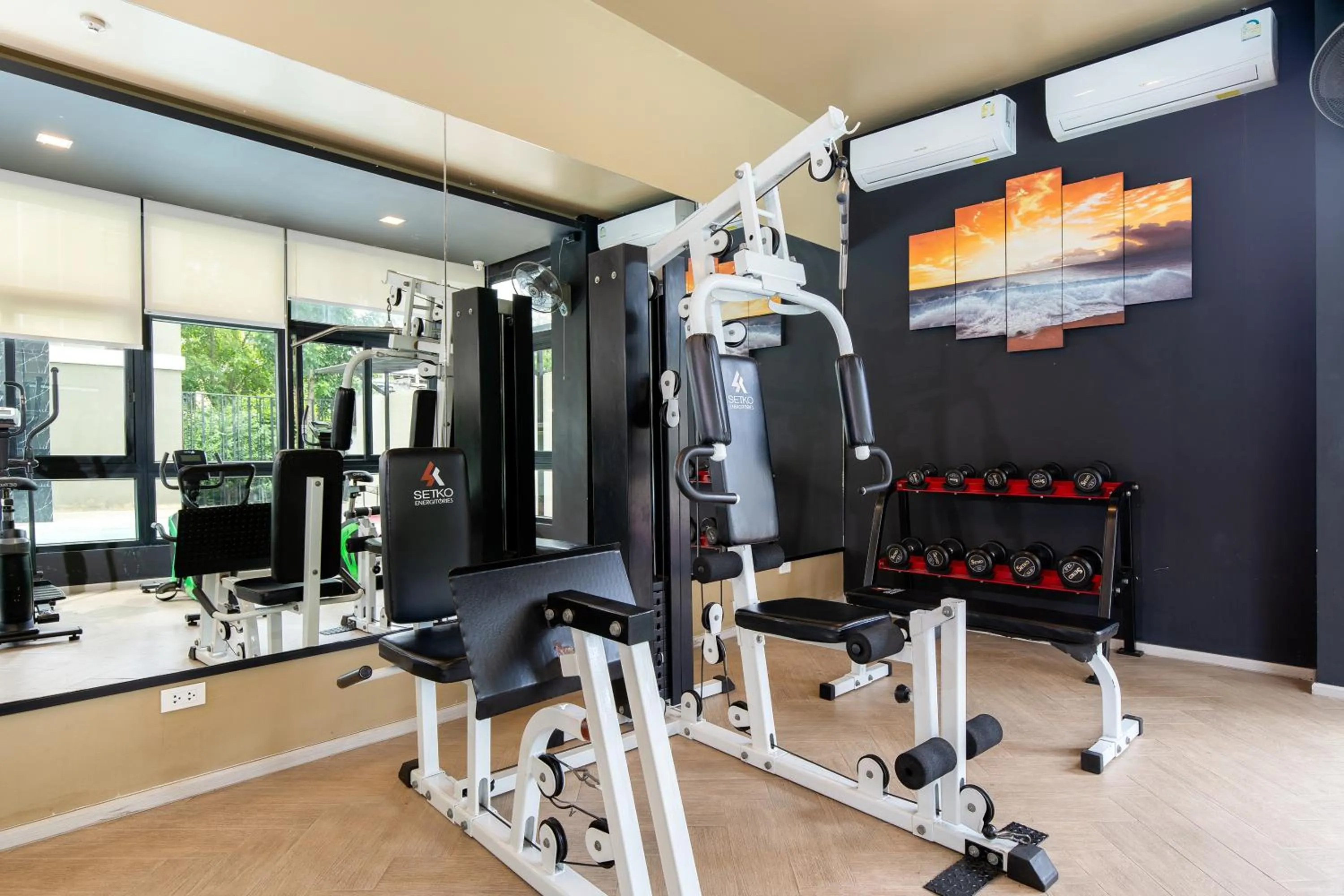 Fitness centre/facilities in Amanah Bangkok Hotel