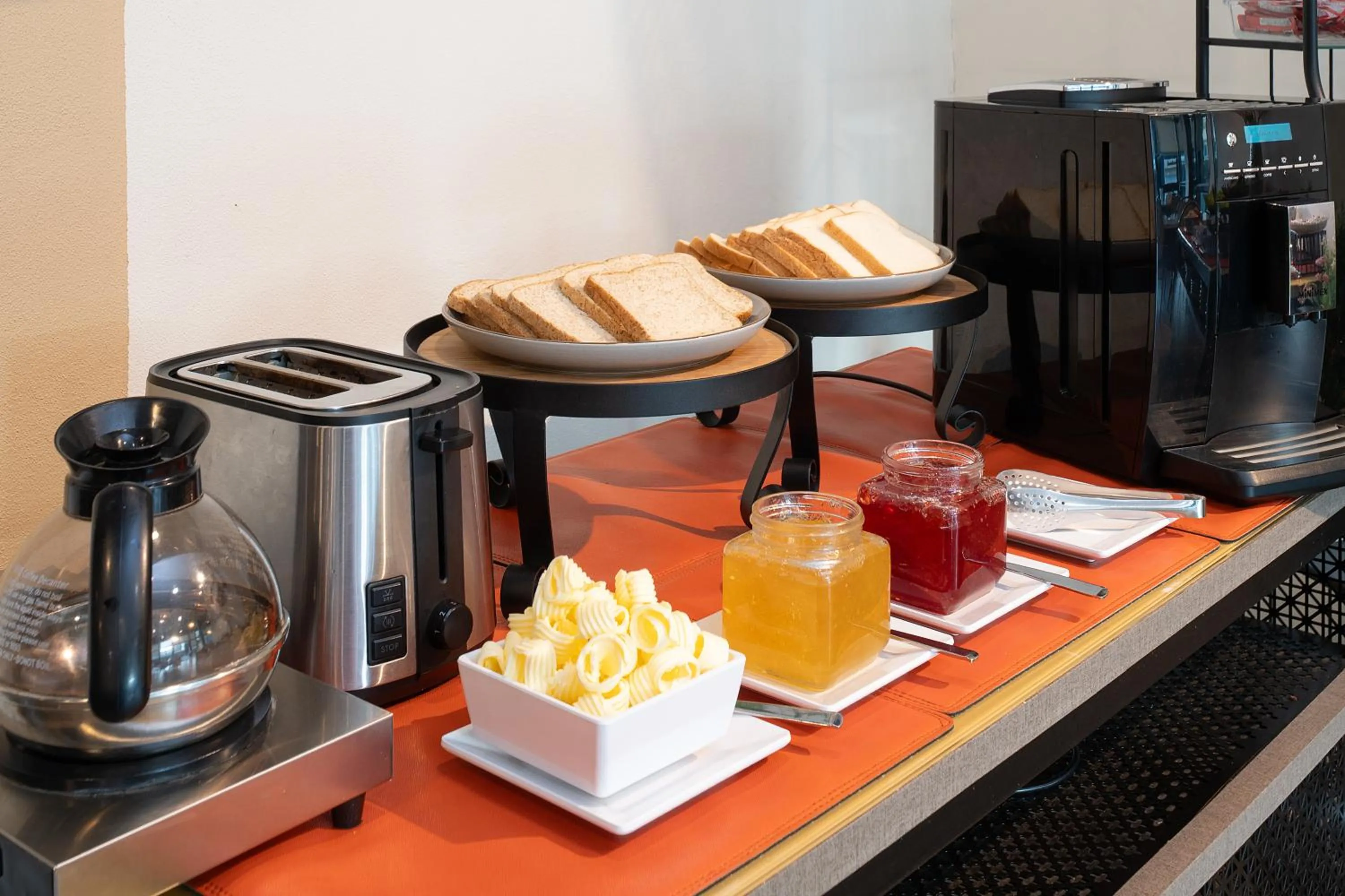 Food in Amanah Bangkok Hotel