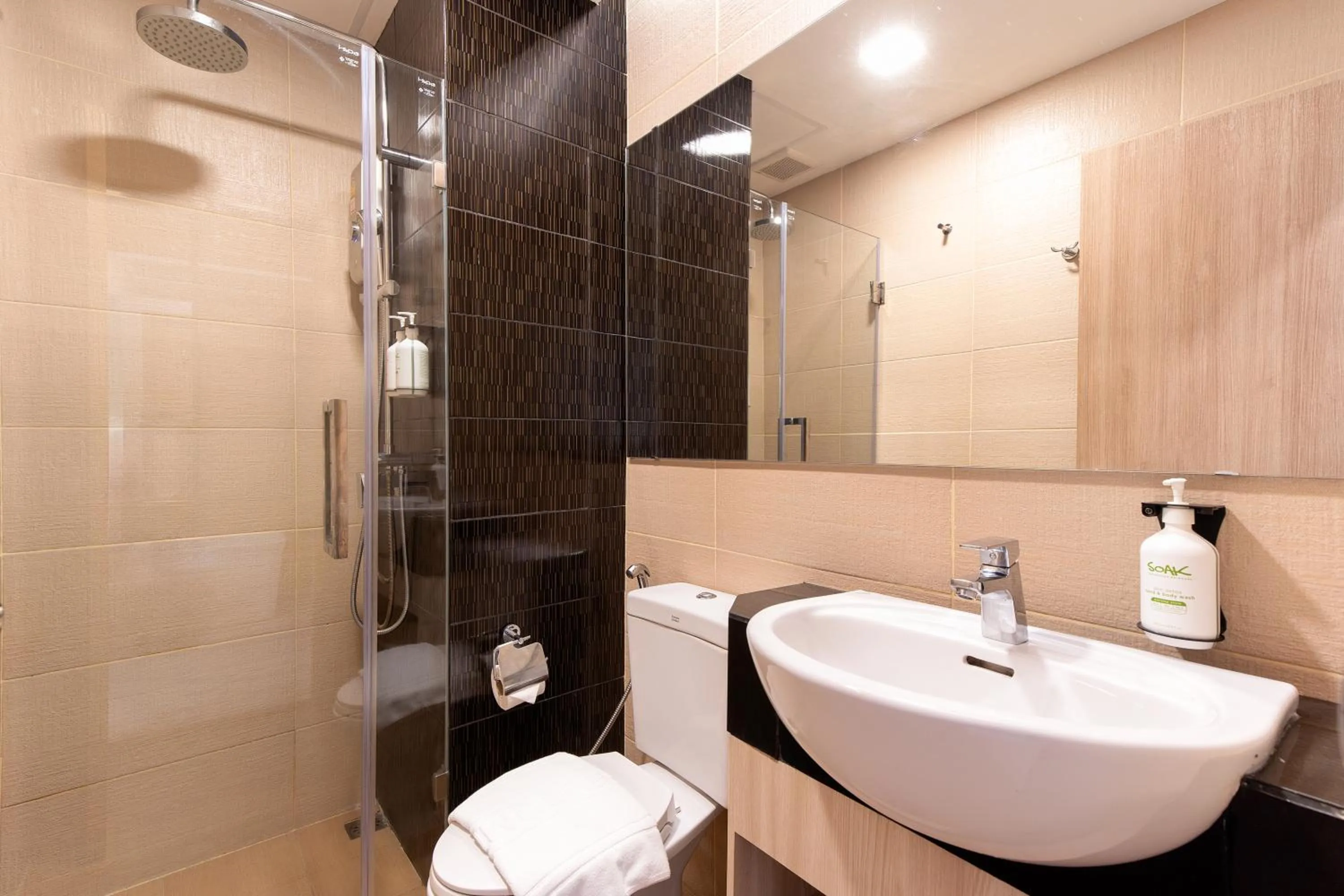 Toilet in Amanah Bangkok Hotel