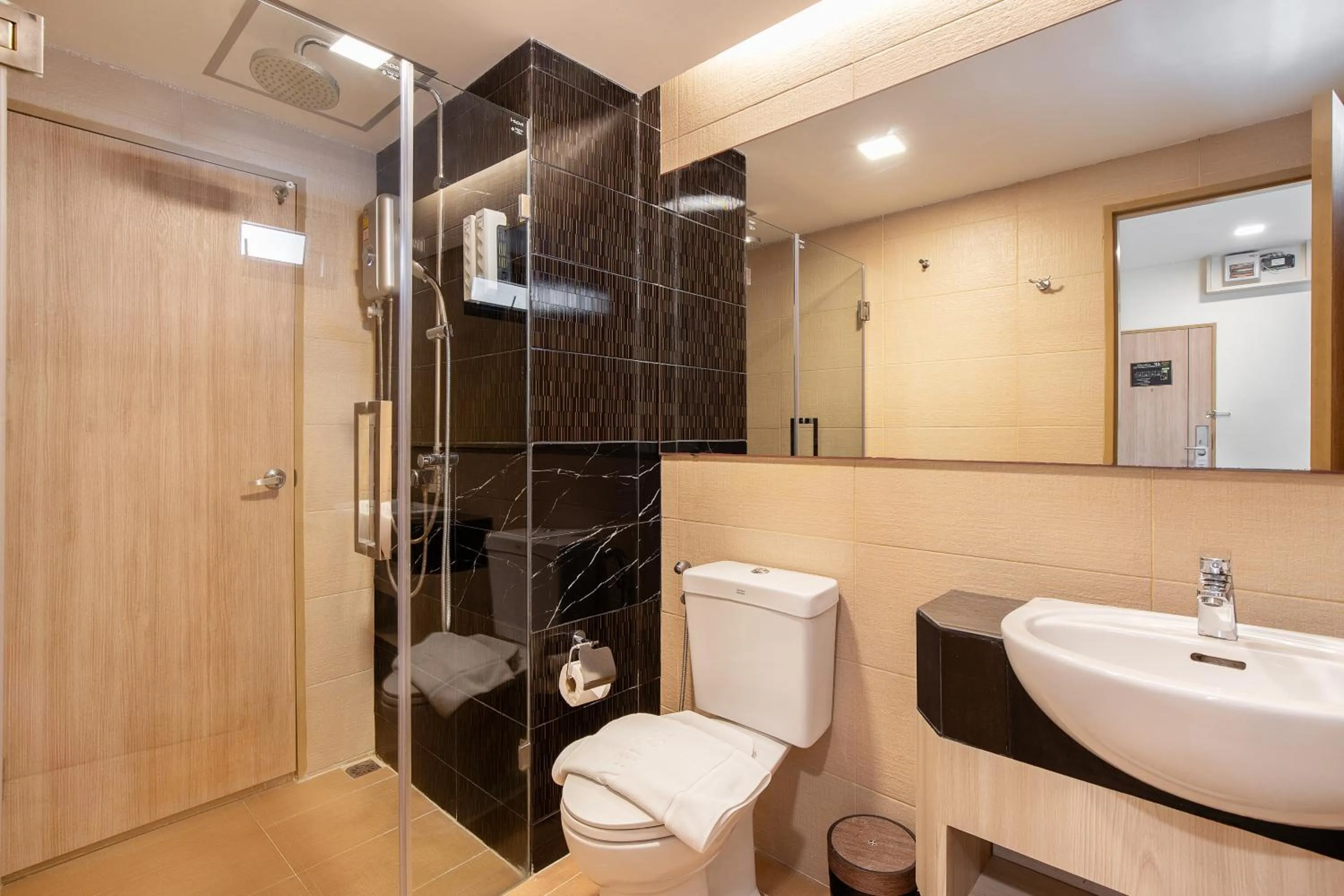 Toilet in Amanah Bangkok Hotel