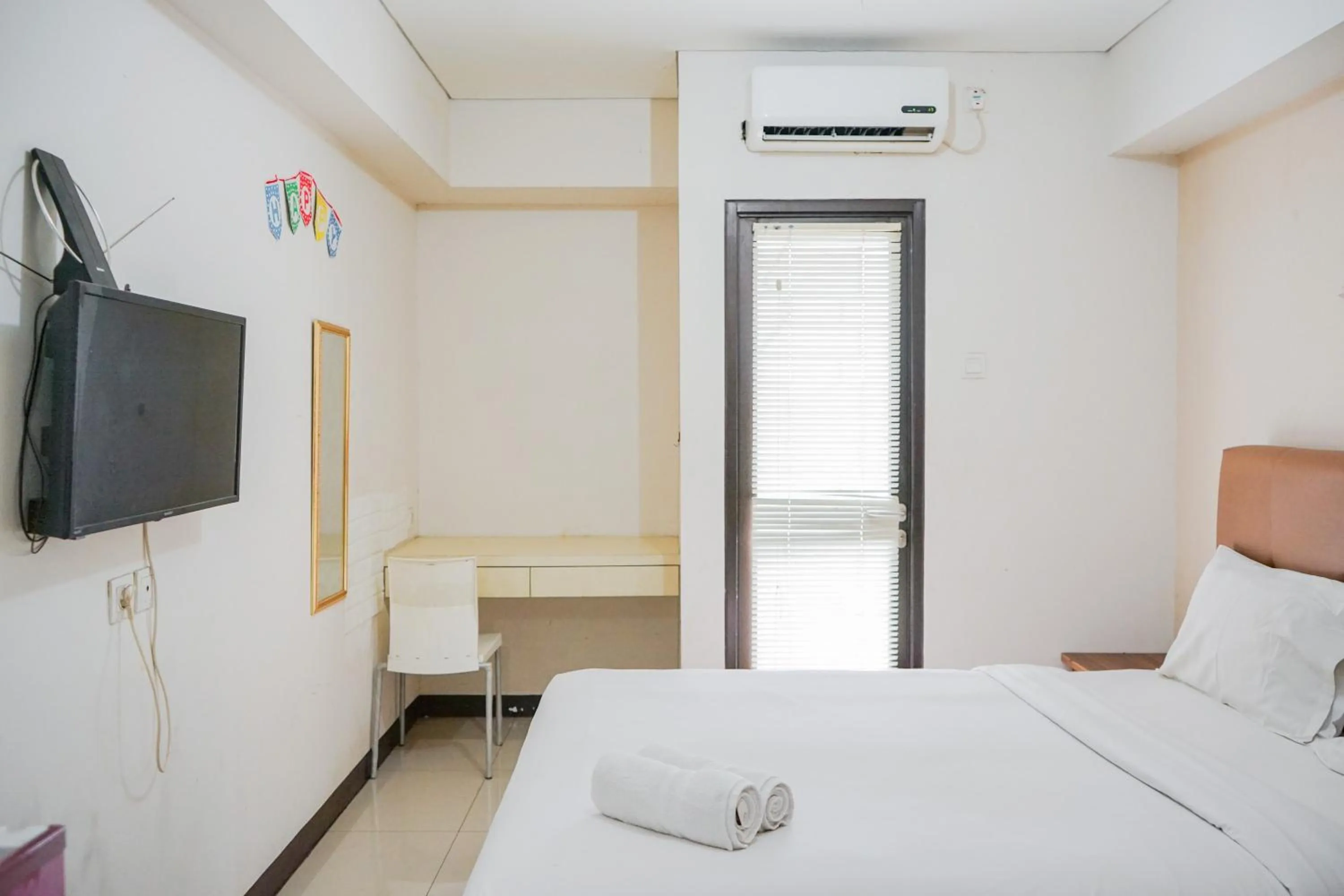 Relax and Comfy @ Studio 19 Avenue Apartment By Travelio