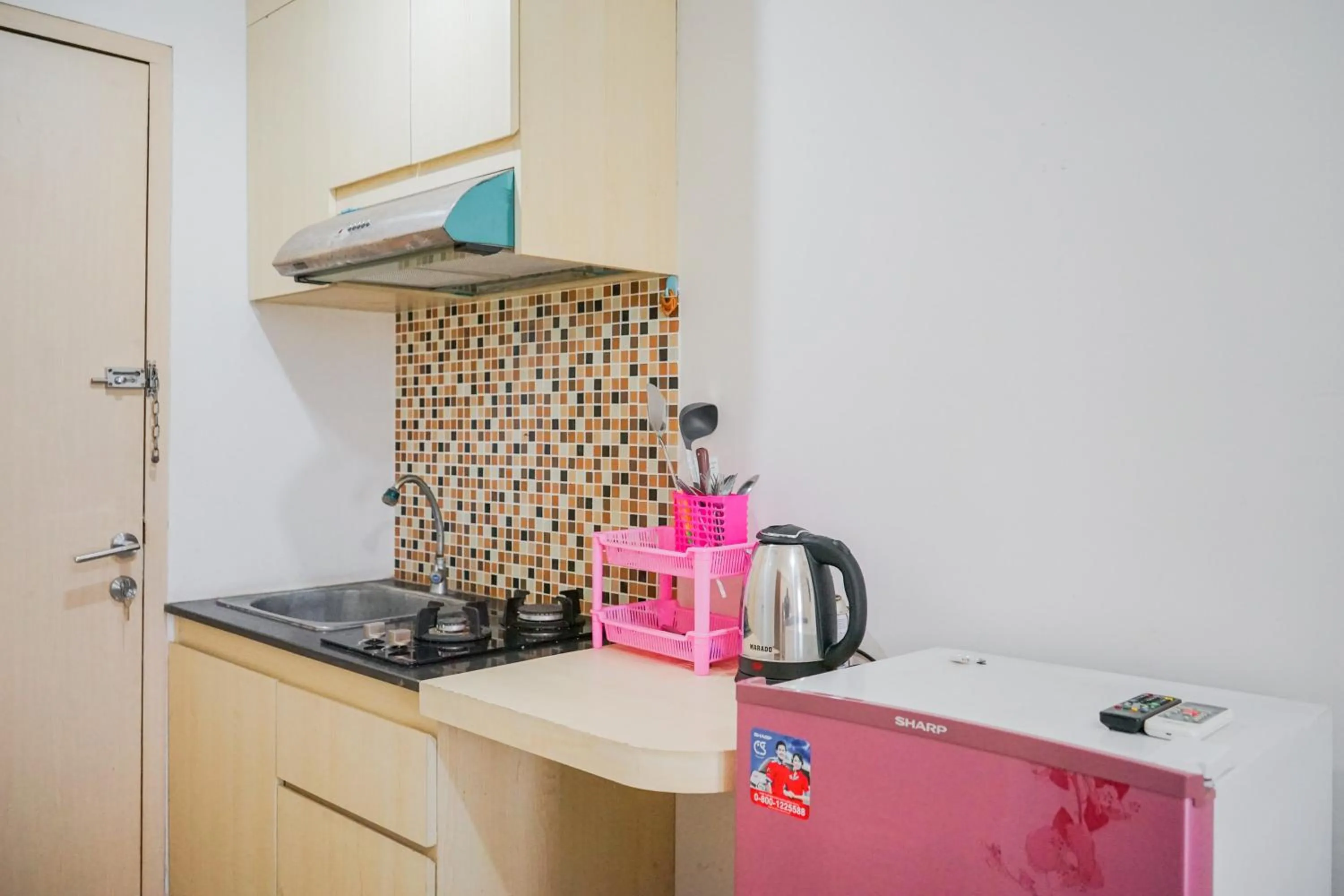 Relax and Comfy @ Studio 19 Avenue Apartment By Travelio