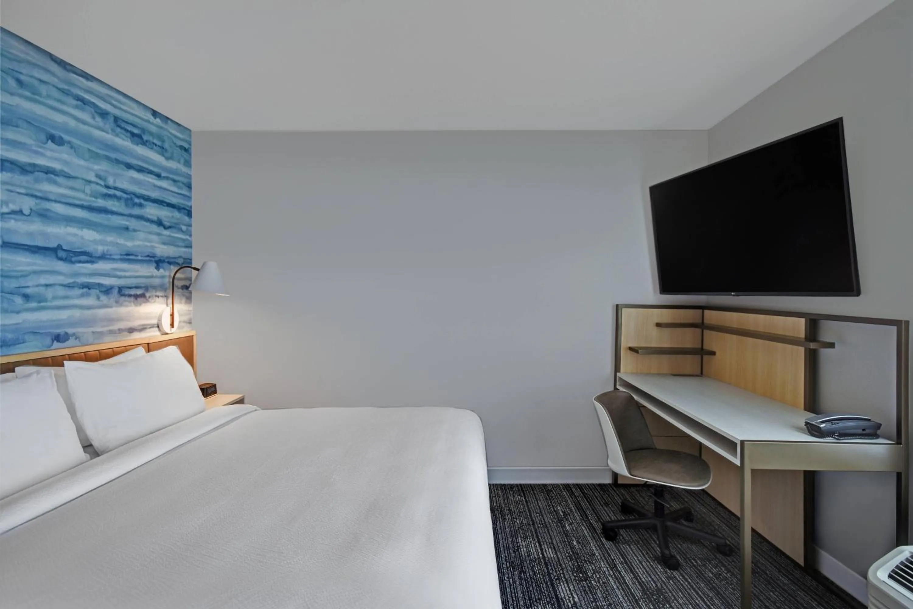 Photo of the whole room, Bed in TownePlace Suites by Marriott Fall River Westport