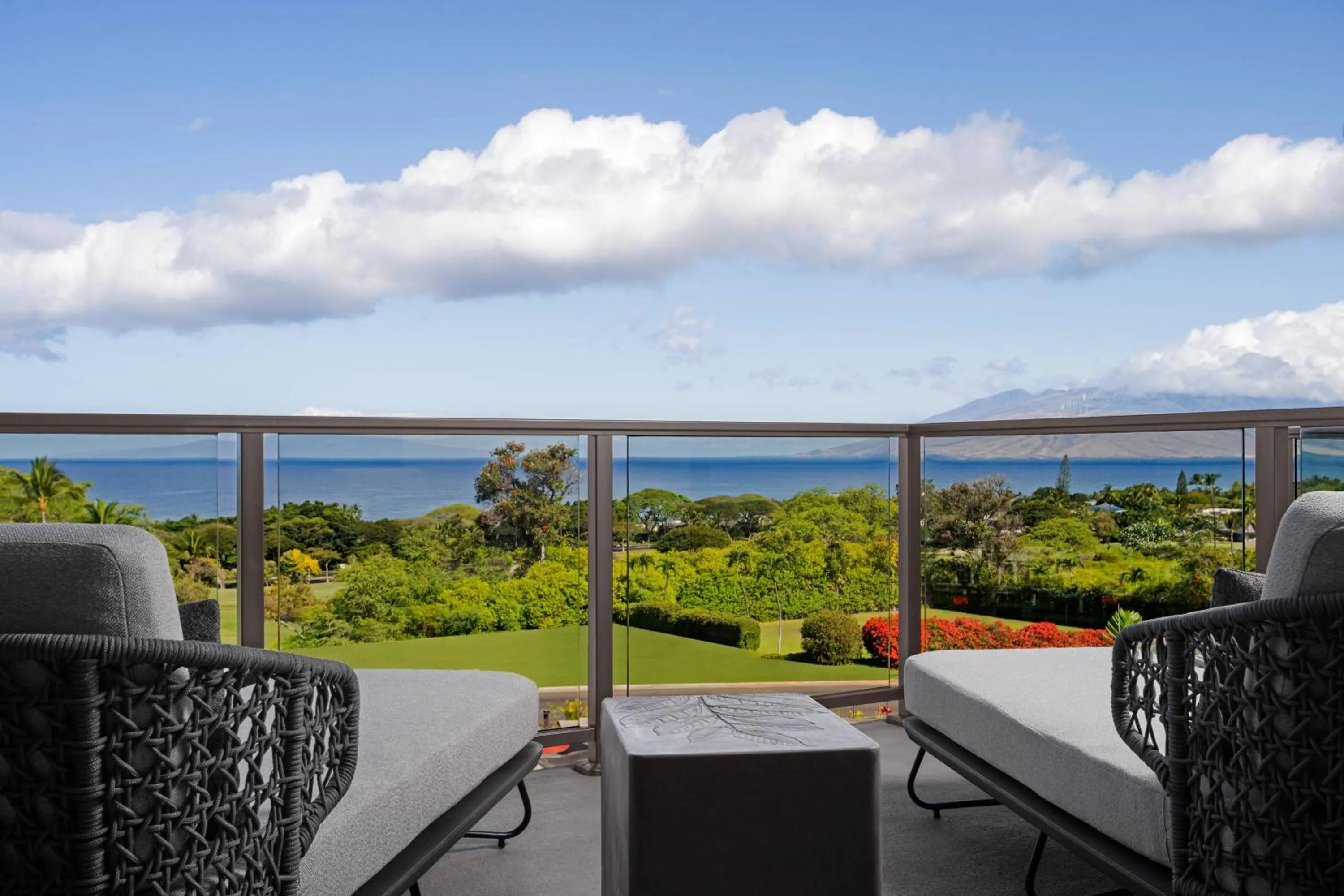 Bedroom in AC Hotel by Marriott Maui Wailea