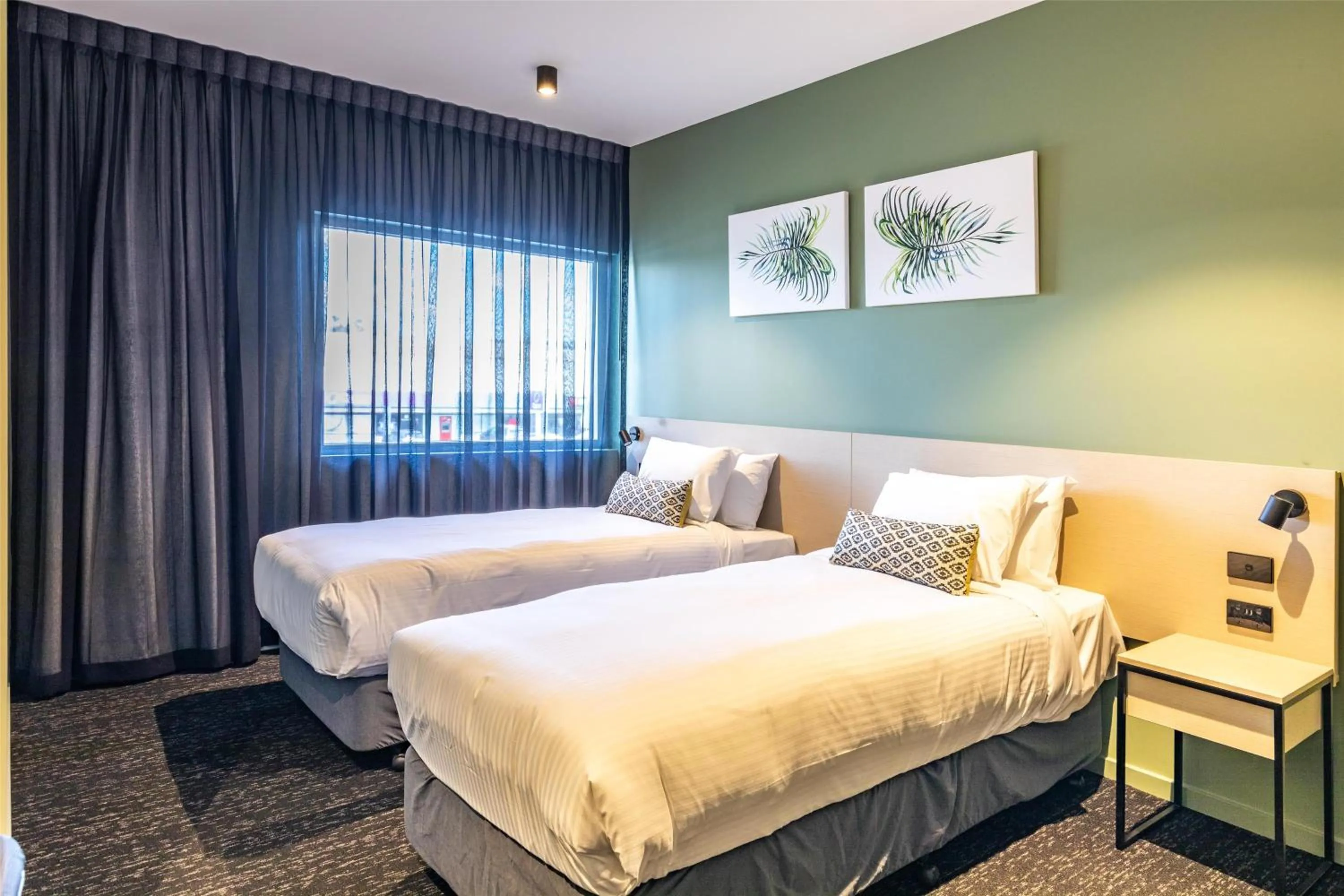 Bedroom, Bed in Nightcap at Commercial Hotel