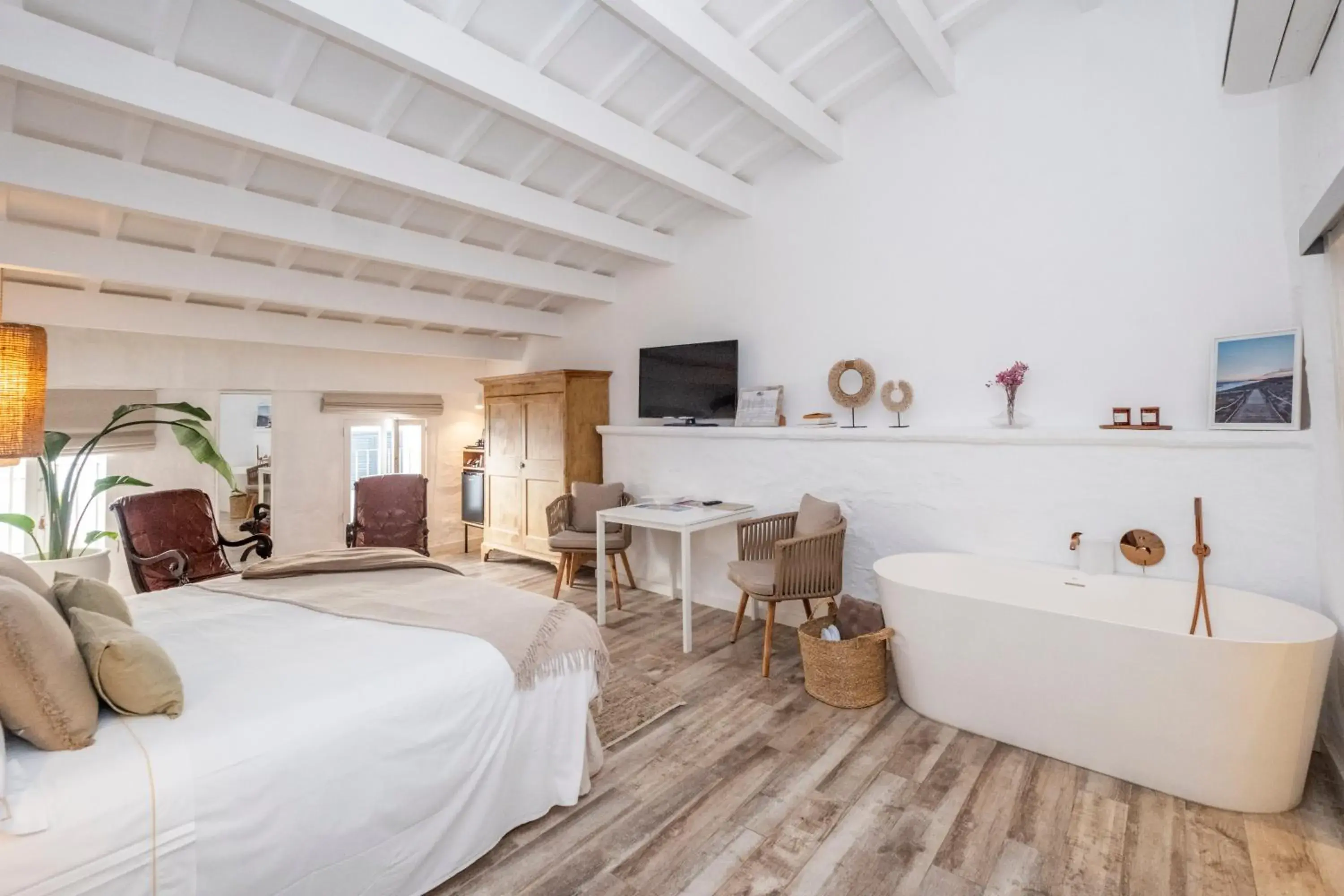 Double Room - single occupancy - Attic in Encant de Alaior Boutique Hotel Double Room - single occupancy - Attic in Encant de Alaior Boutique Hotel