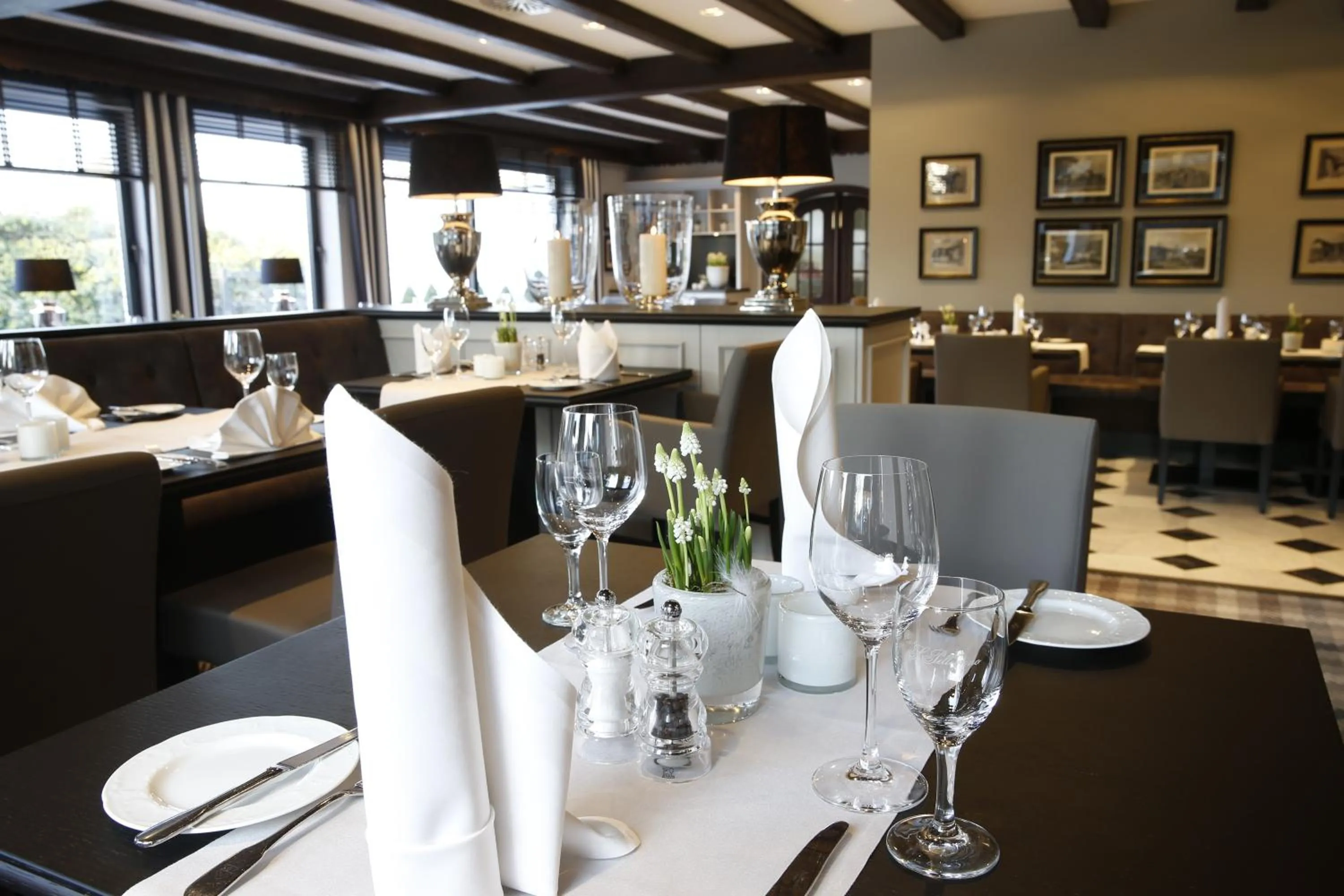 Restaurant/places to eat in Parkhotel Wittekindshof