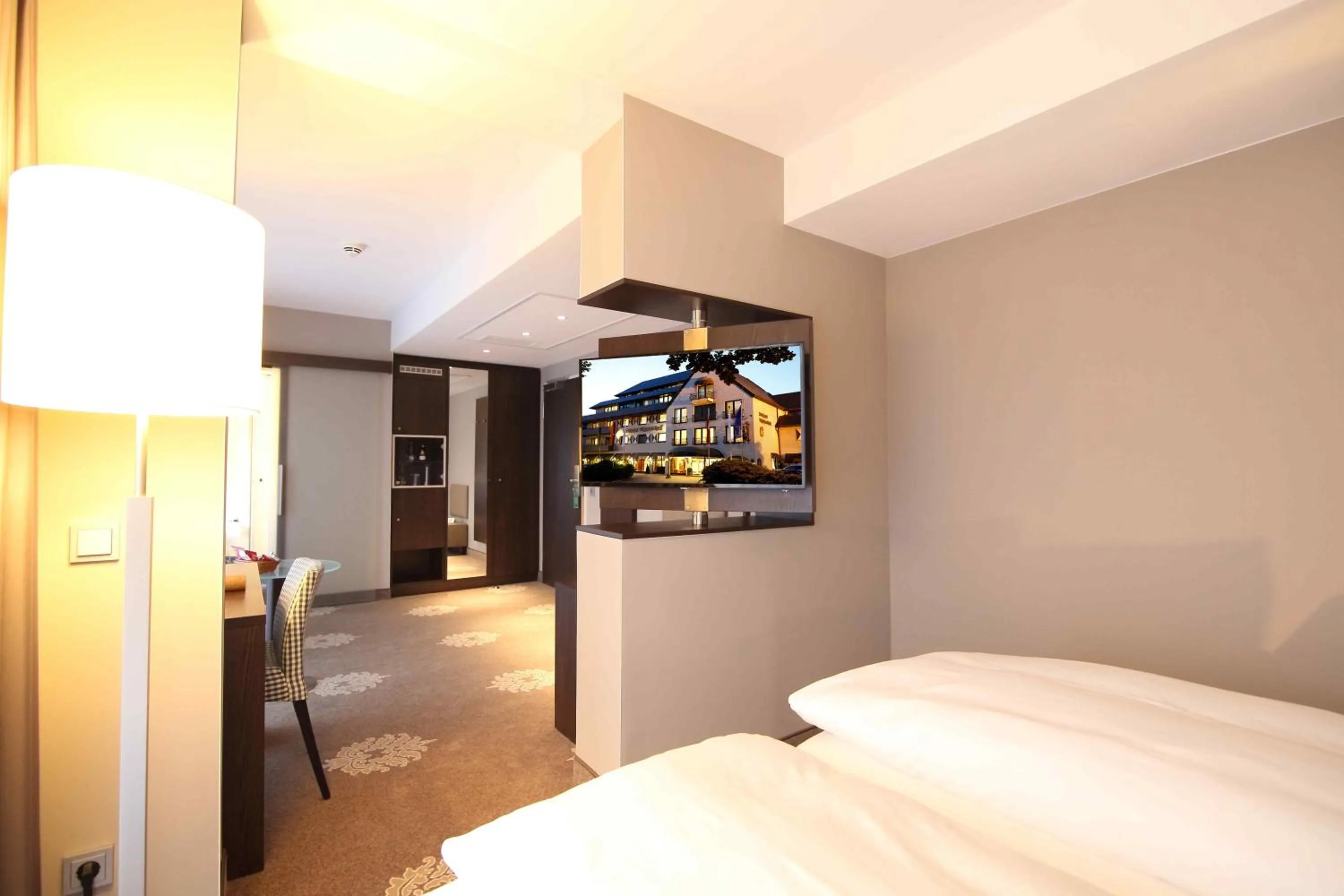 Photo of the whole room, Bed in Parkhotel Wittekindshof