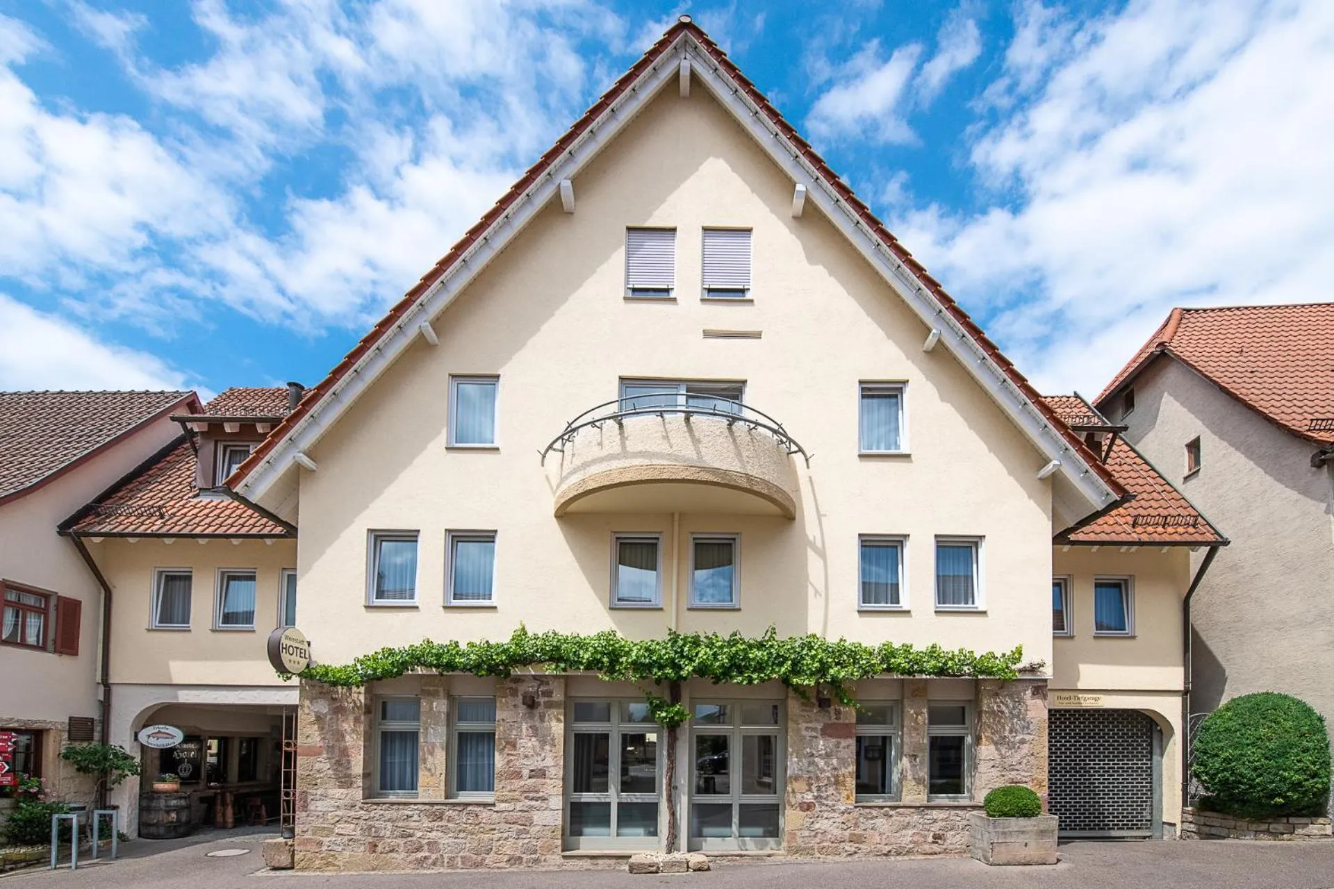 Property building in Weinstadt Hotel - das Original