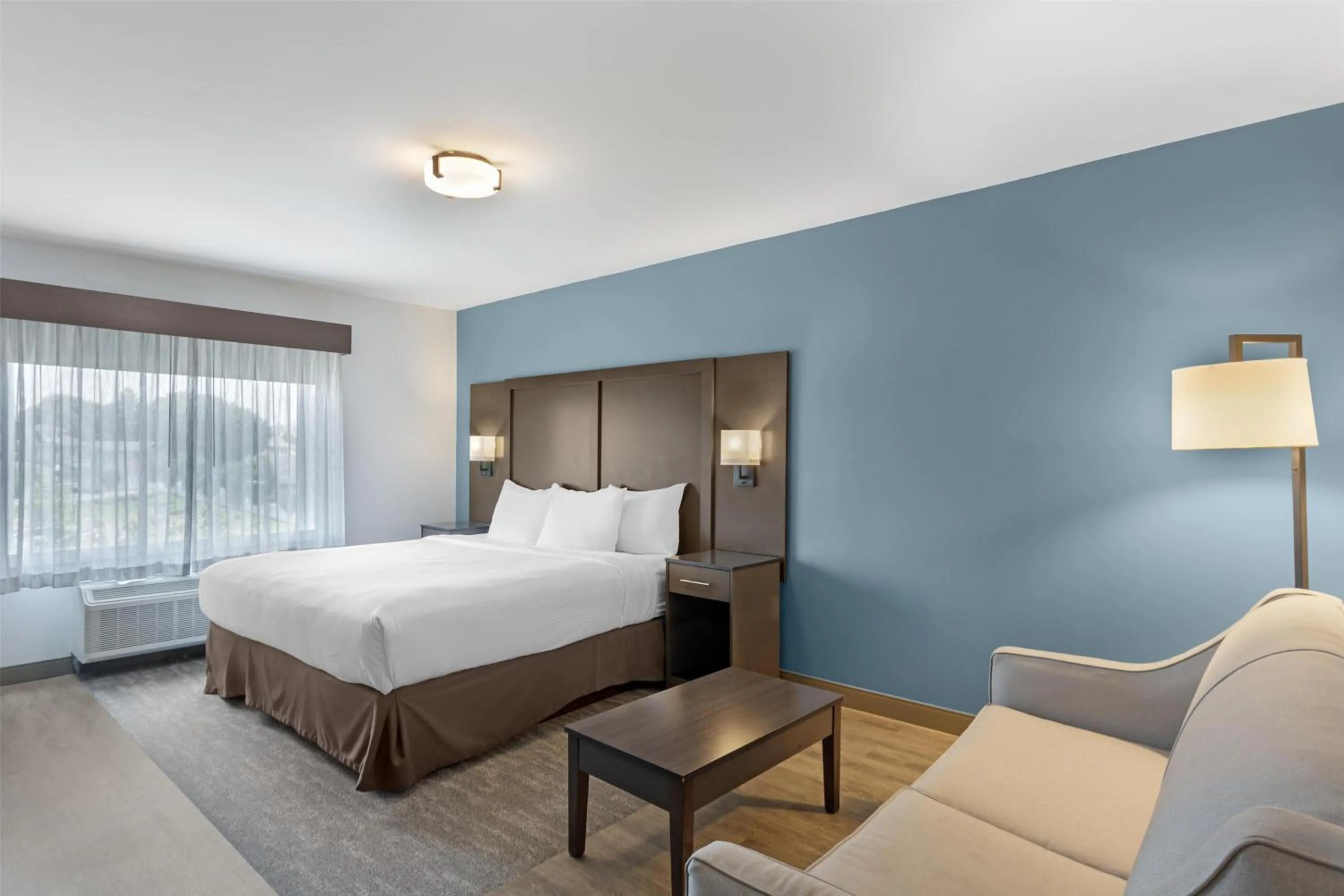 Bedroom, Bed in Best Western Plus Hershey