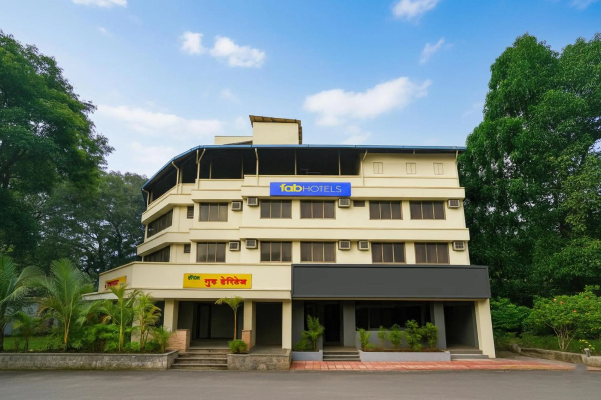 Property building in Via Guru Heritage