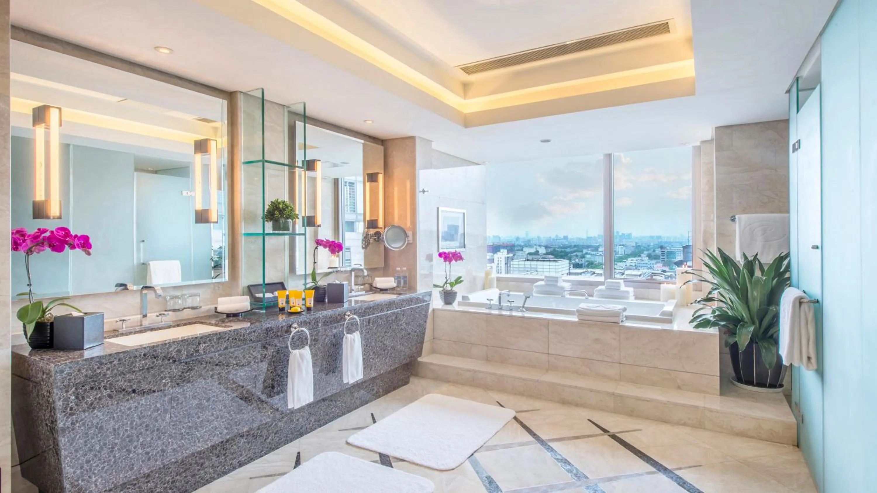 Bedroom in Regent Beijing