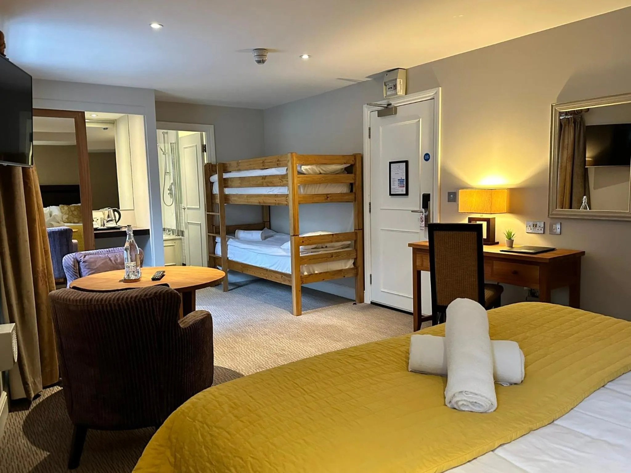 Bedroom, Bed in Goswell House Hotel central Windsor