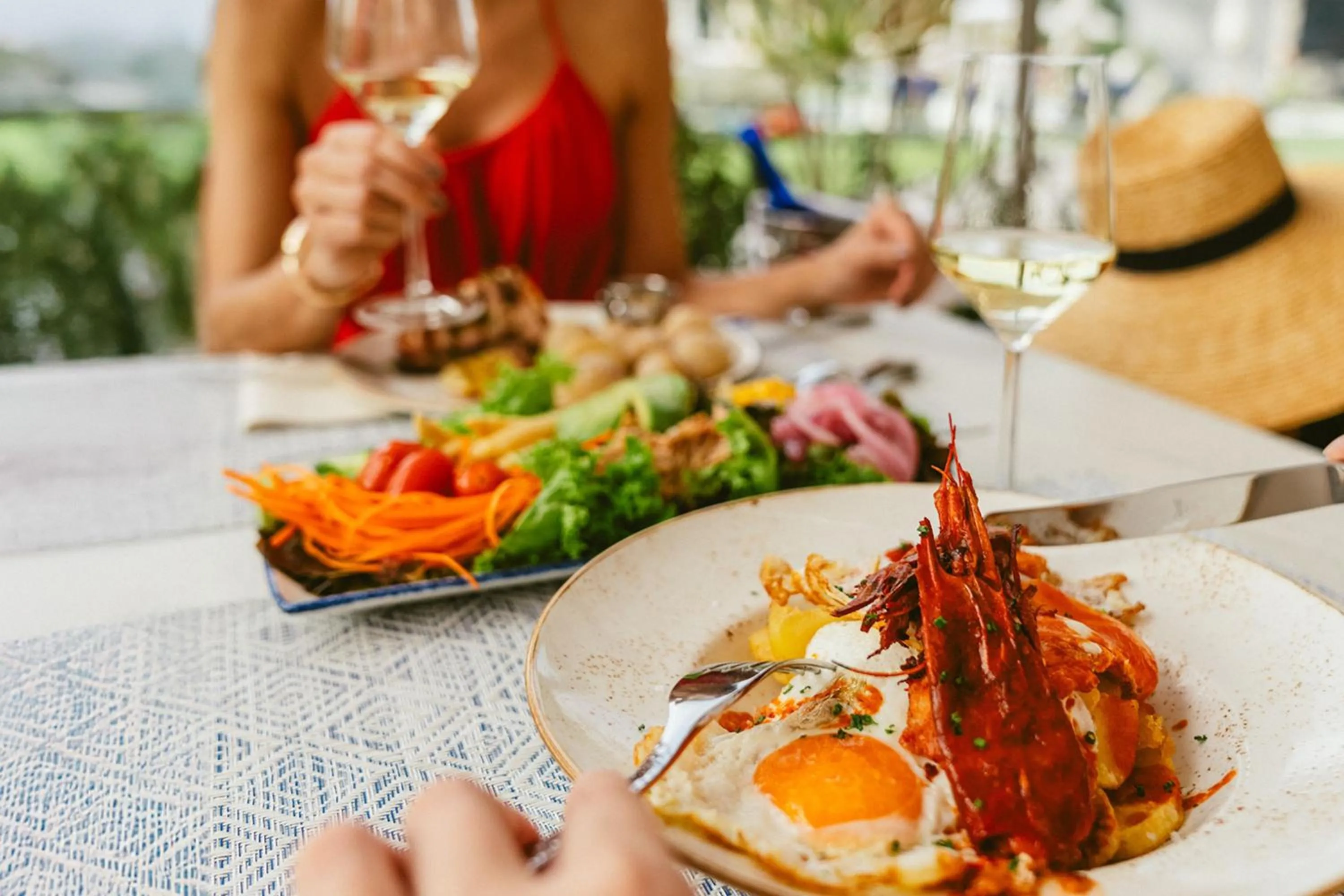 Food and drinks in Resort Cordial Santa Águeda & Perchel Beach Club