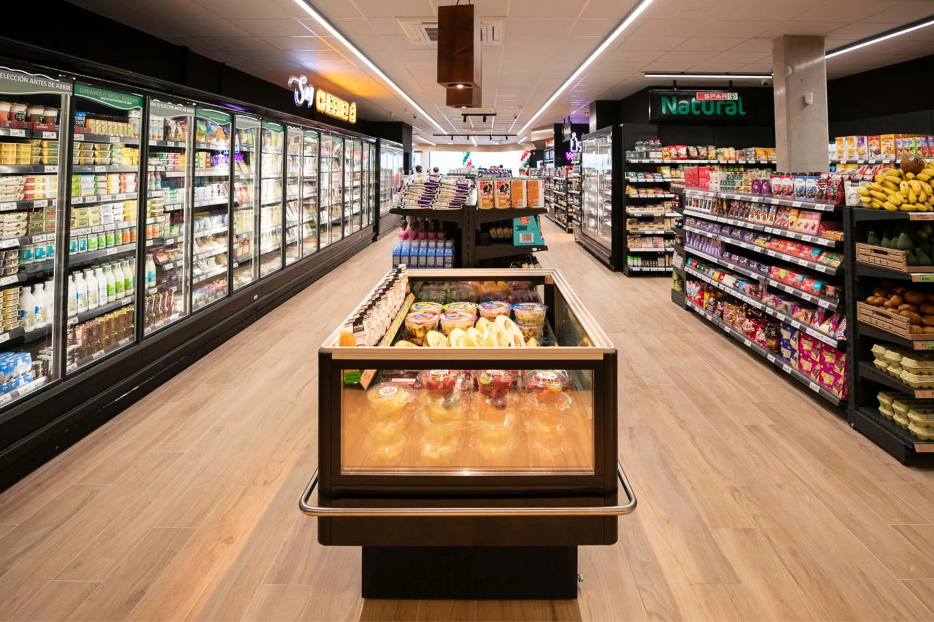 Supermarket/grocery shop in Resort Cordial Santa Águeda & Perchel Beach Club