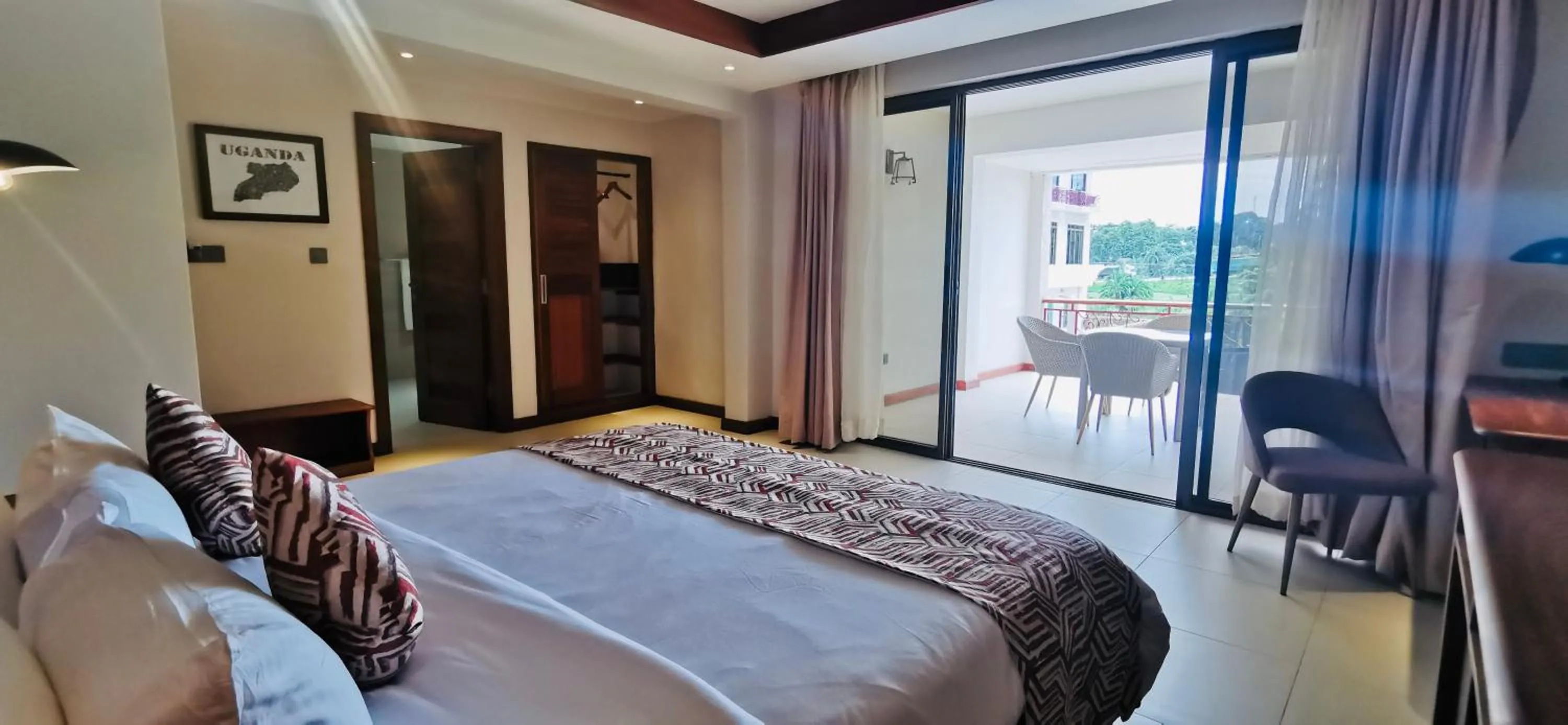 Bedroom, Bed in Kampala Nile Resort