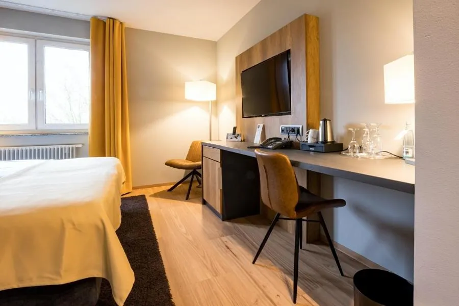 Photo of the whole room, Bed in laVital Sport- & Wellness Hotel