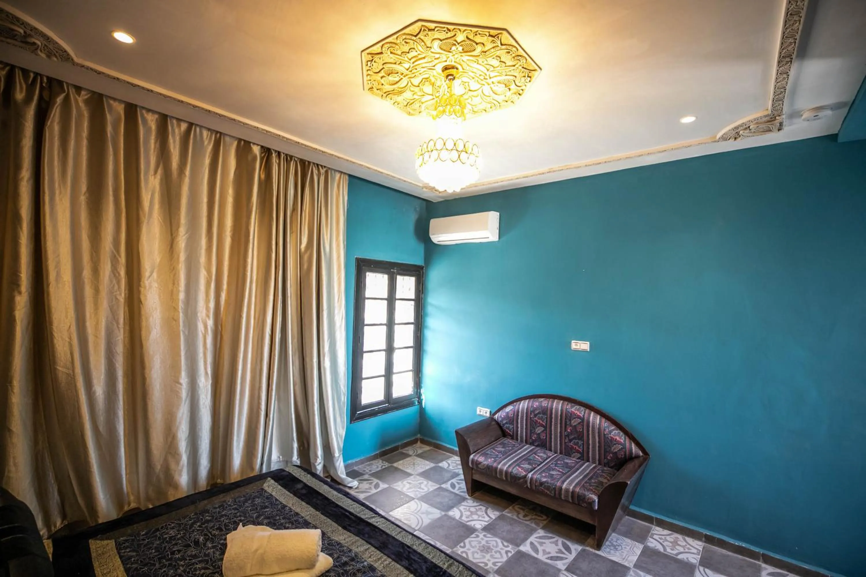 Bedroom, Bed in Palais Shazam & SPA