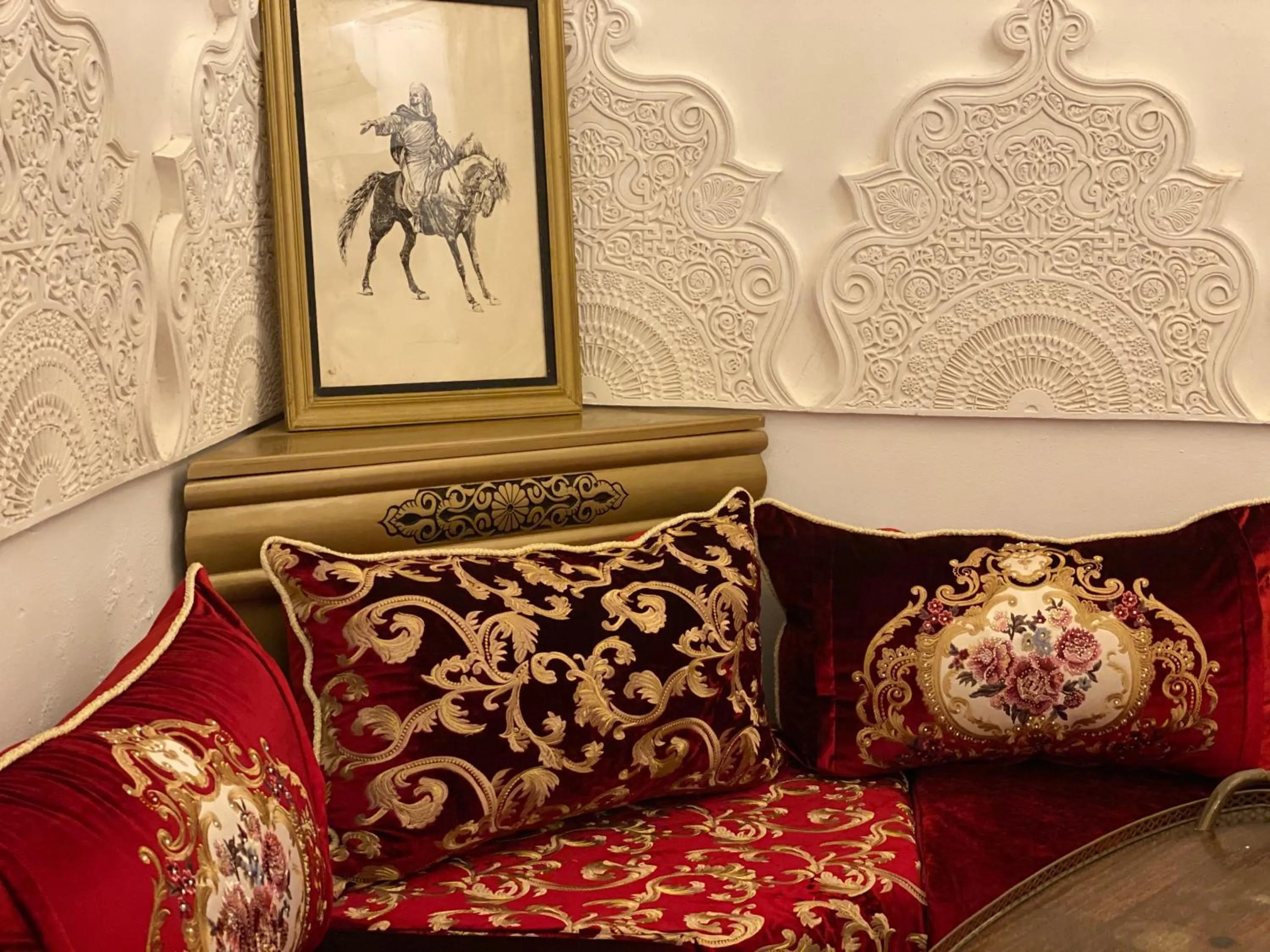 Restaurant/places to eat in Palais Shazam & SPA