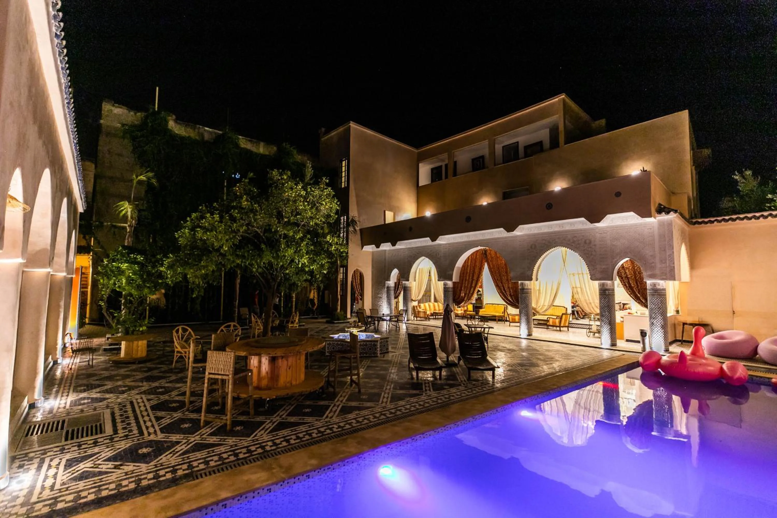 Facade/entrance in Palais Shazam & SPA