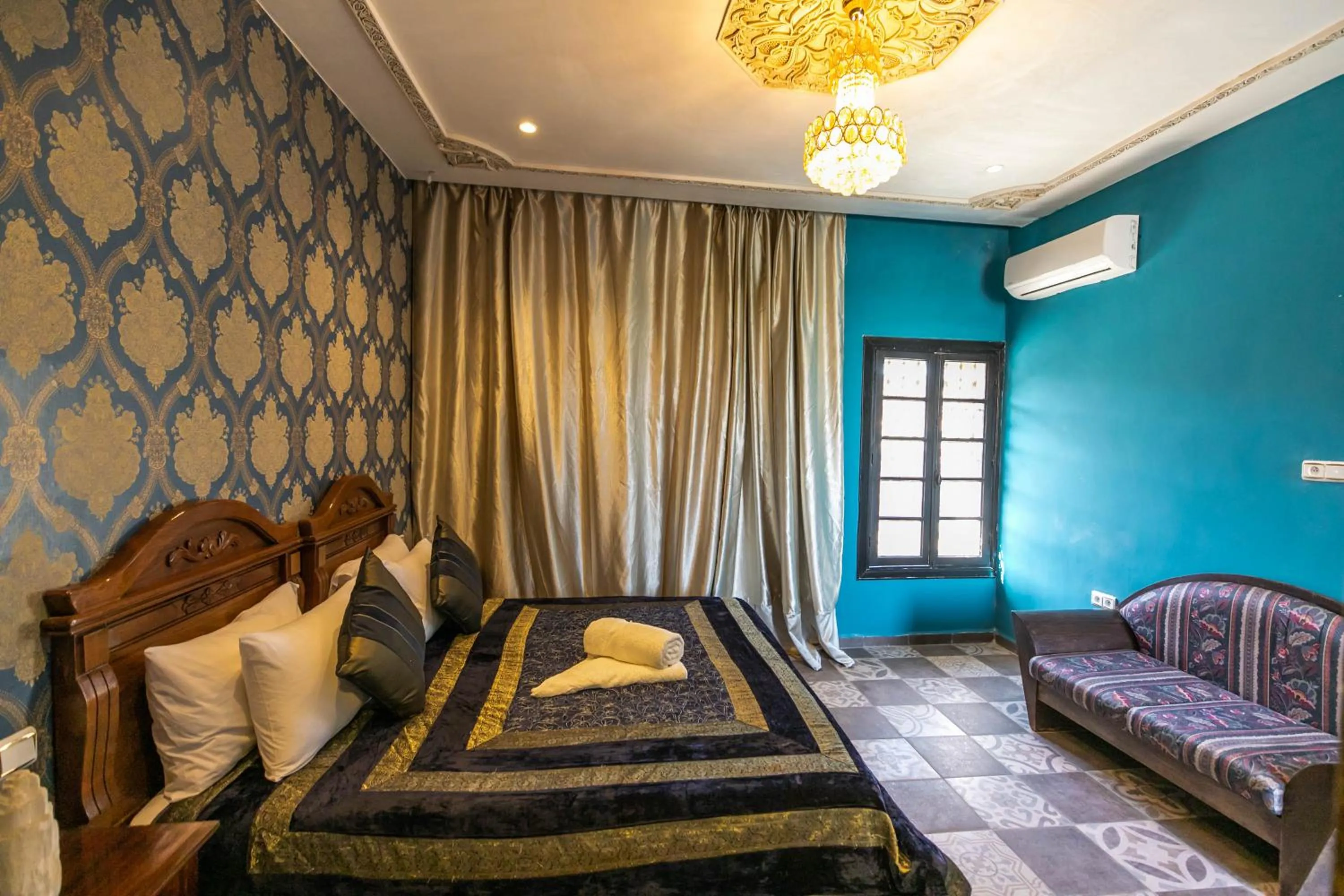 Bedroom, Bed in Palais Shazam & SPA