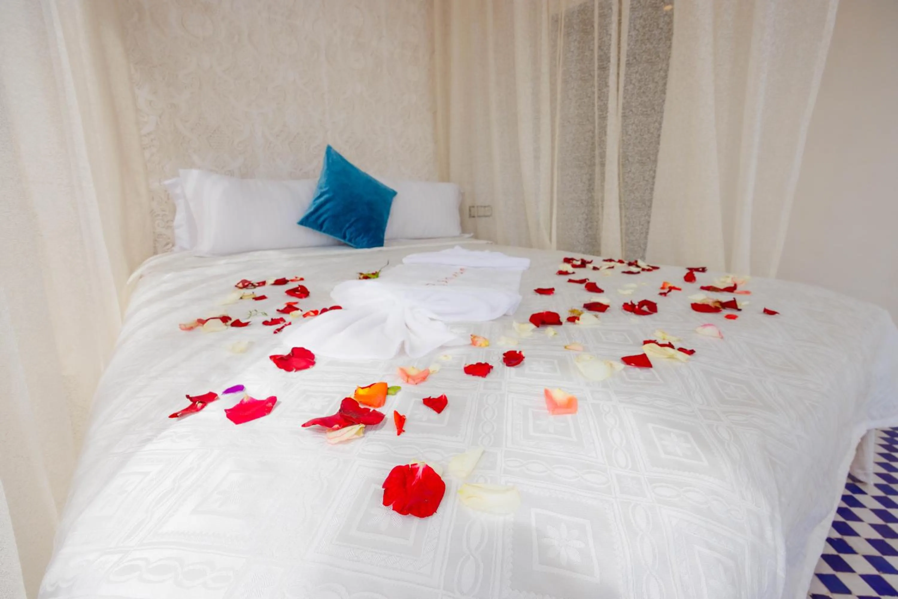 Bed in Palais Shazam & SPA