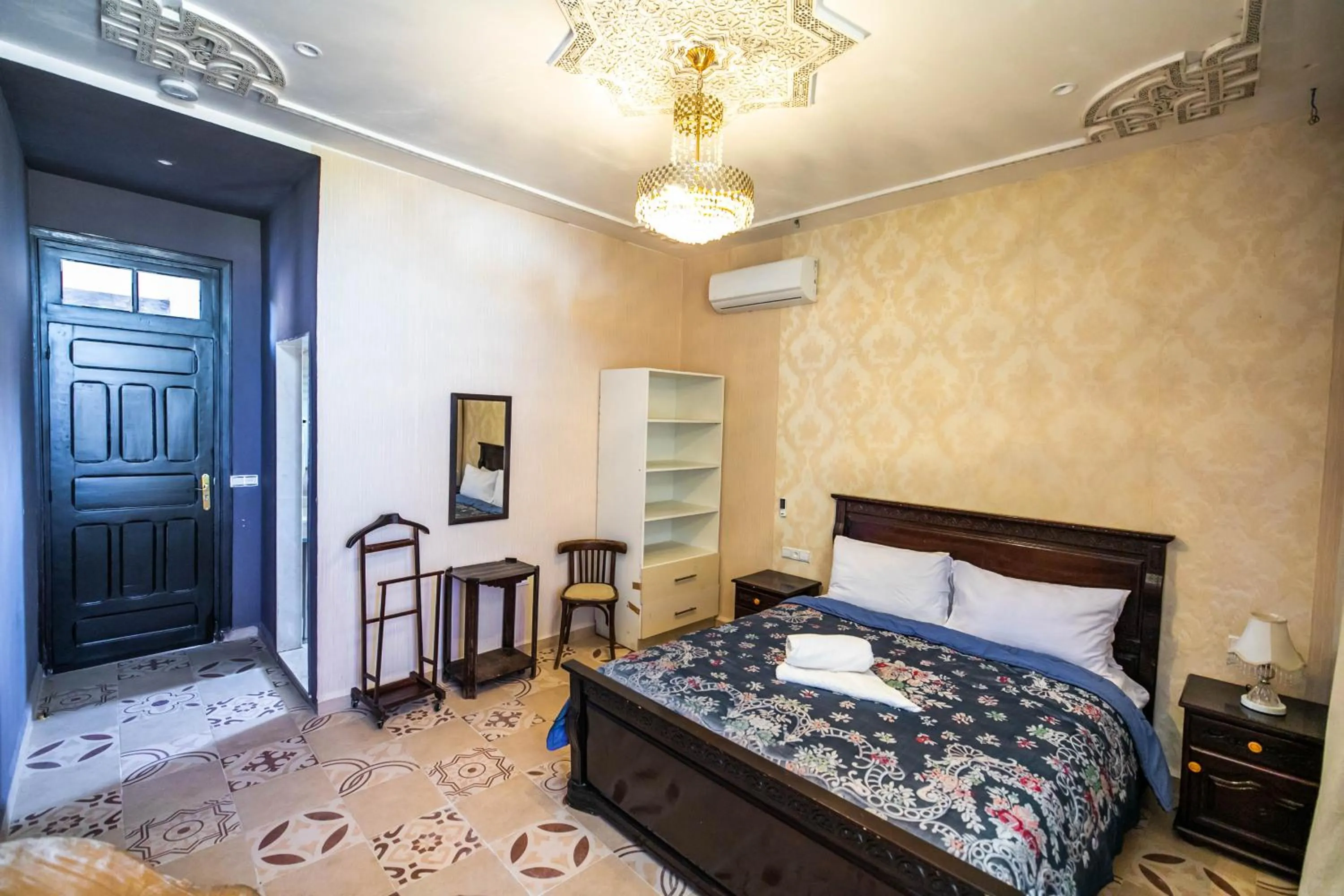 Bedroom, Bed in Palais Shazam & SPA