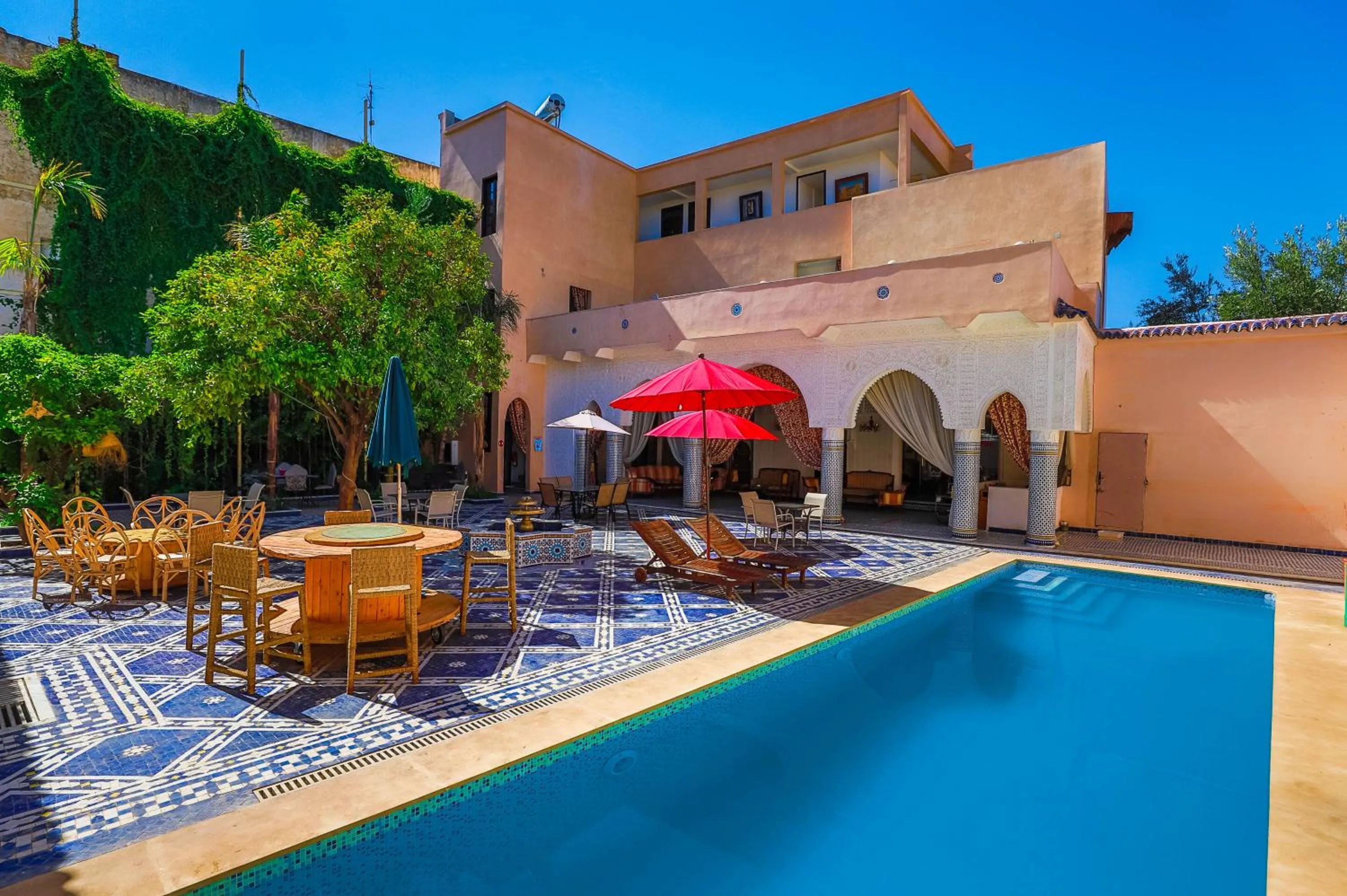 Patio in Palais Shazam & SPA