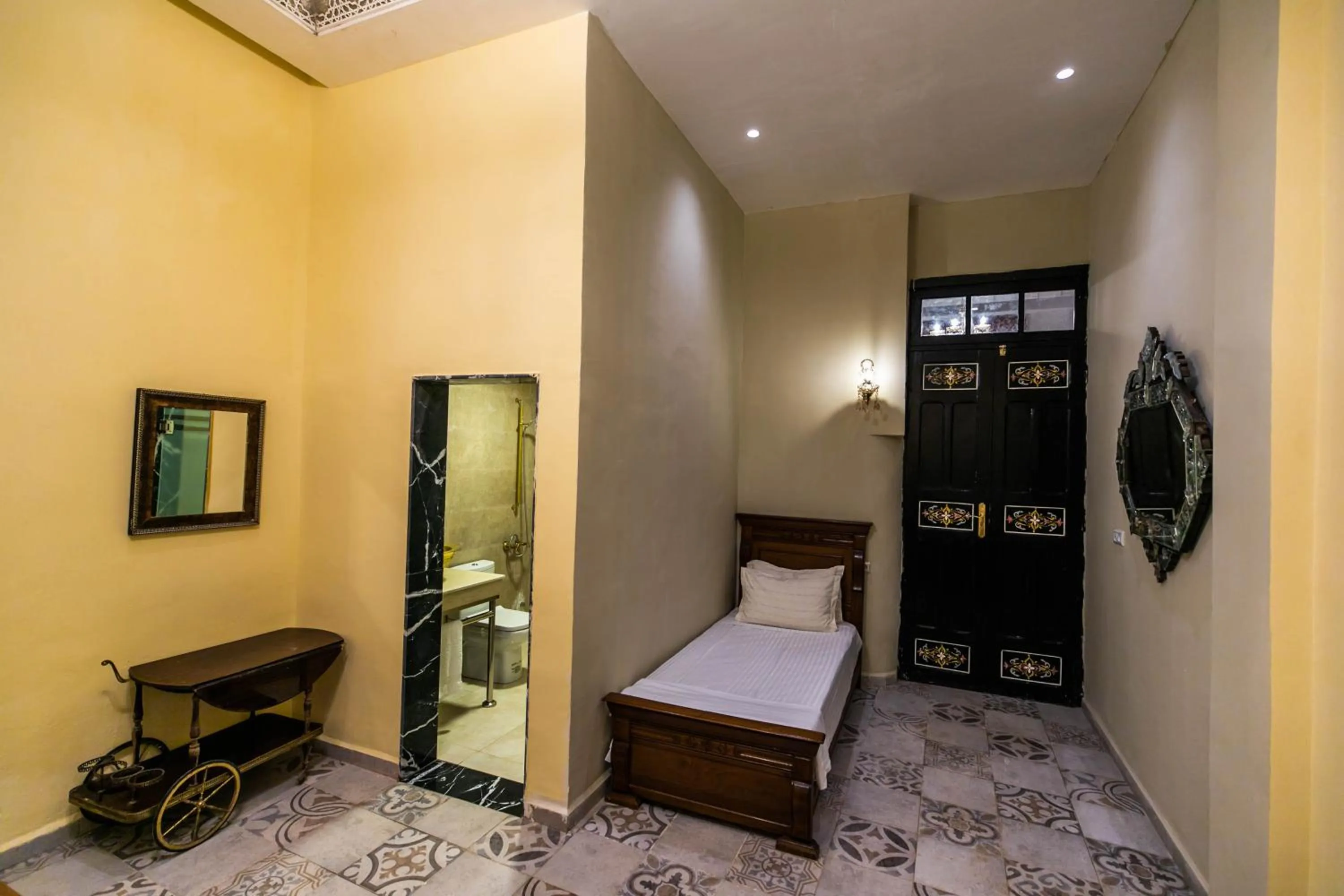 Bedroom, Bed in Palais Shazam & SPA