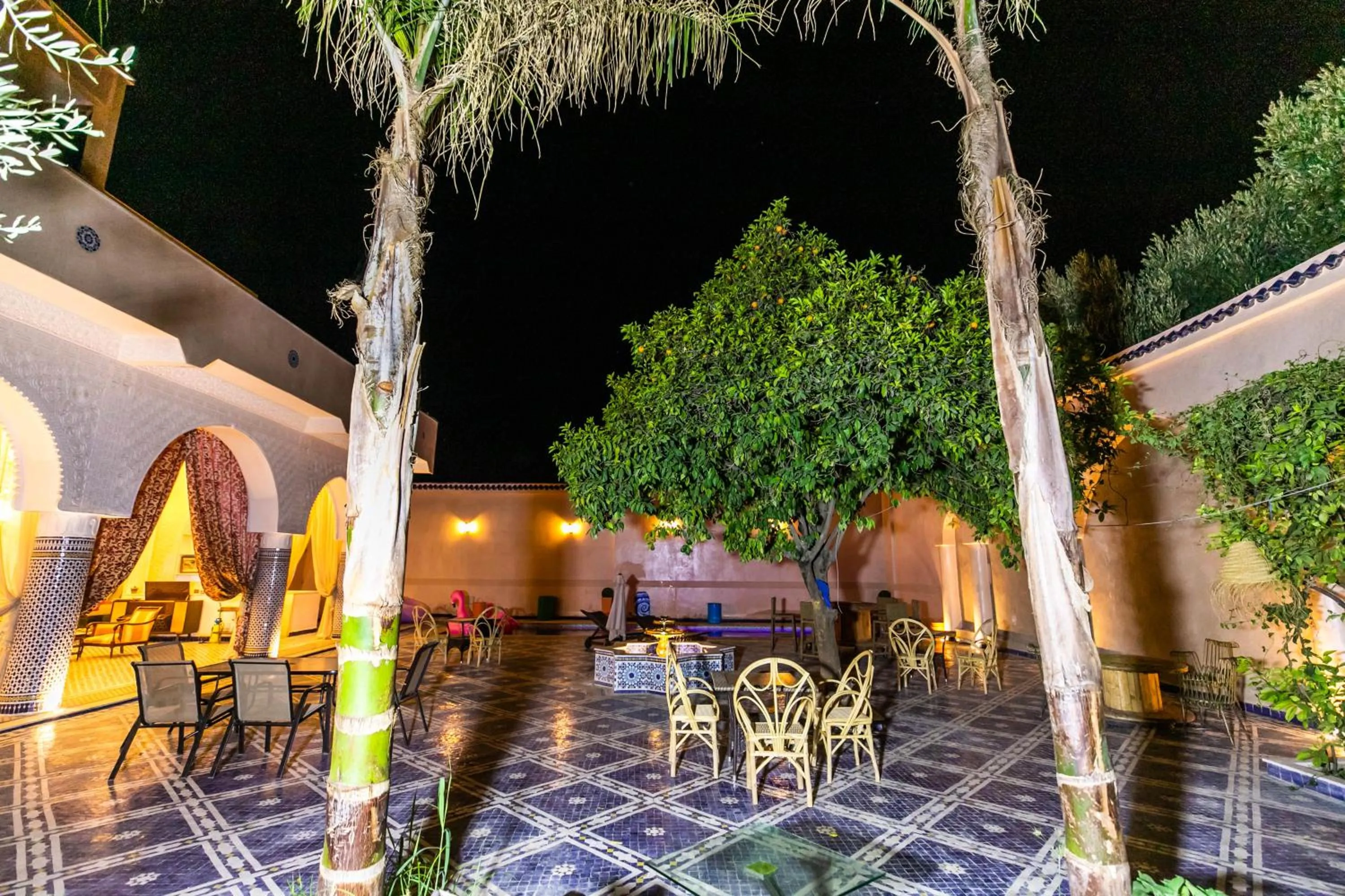 Patio in Palais Shazam & SPA