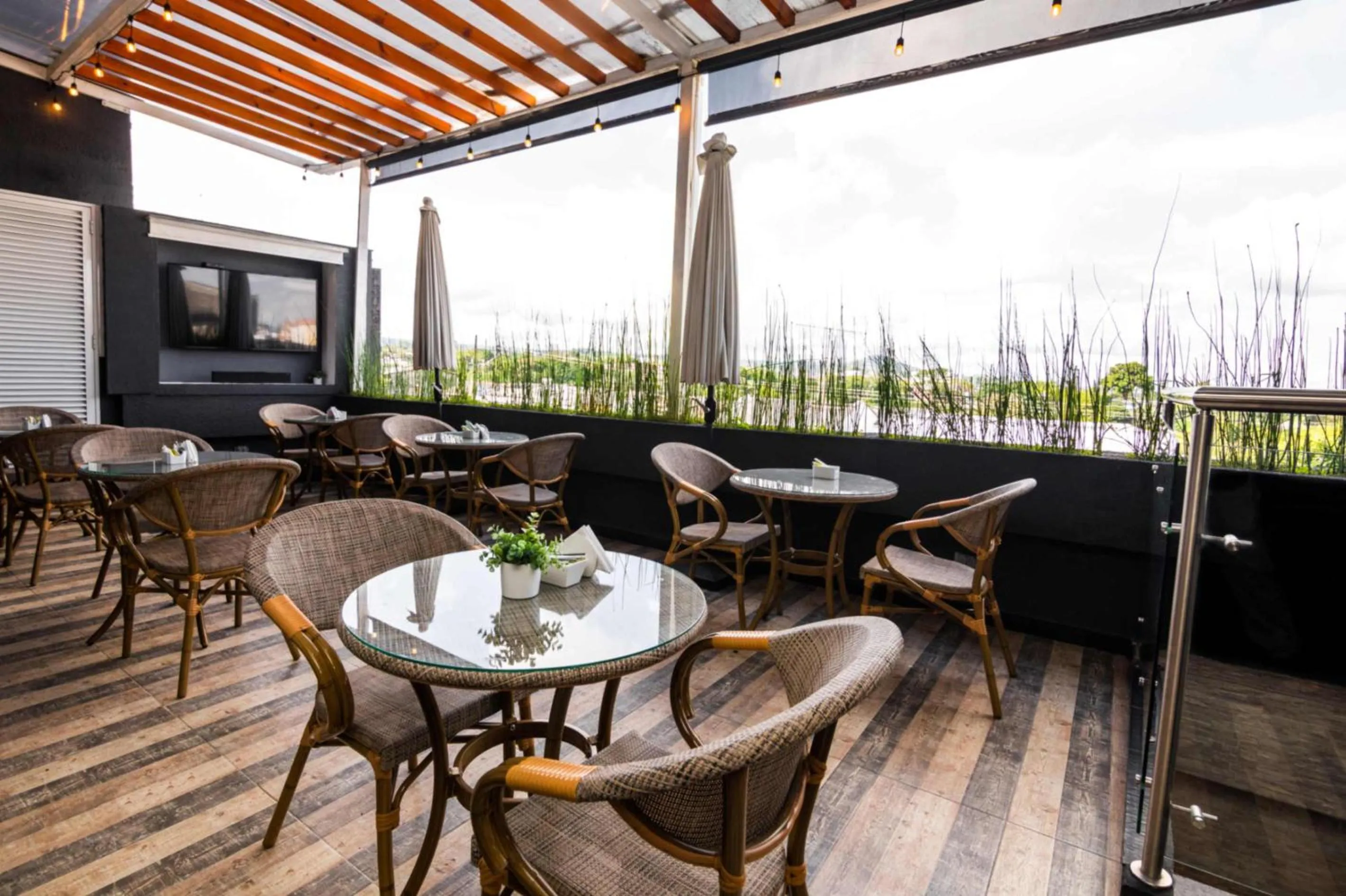 Restaurant/places to eat in Hotel Z3 Pereira