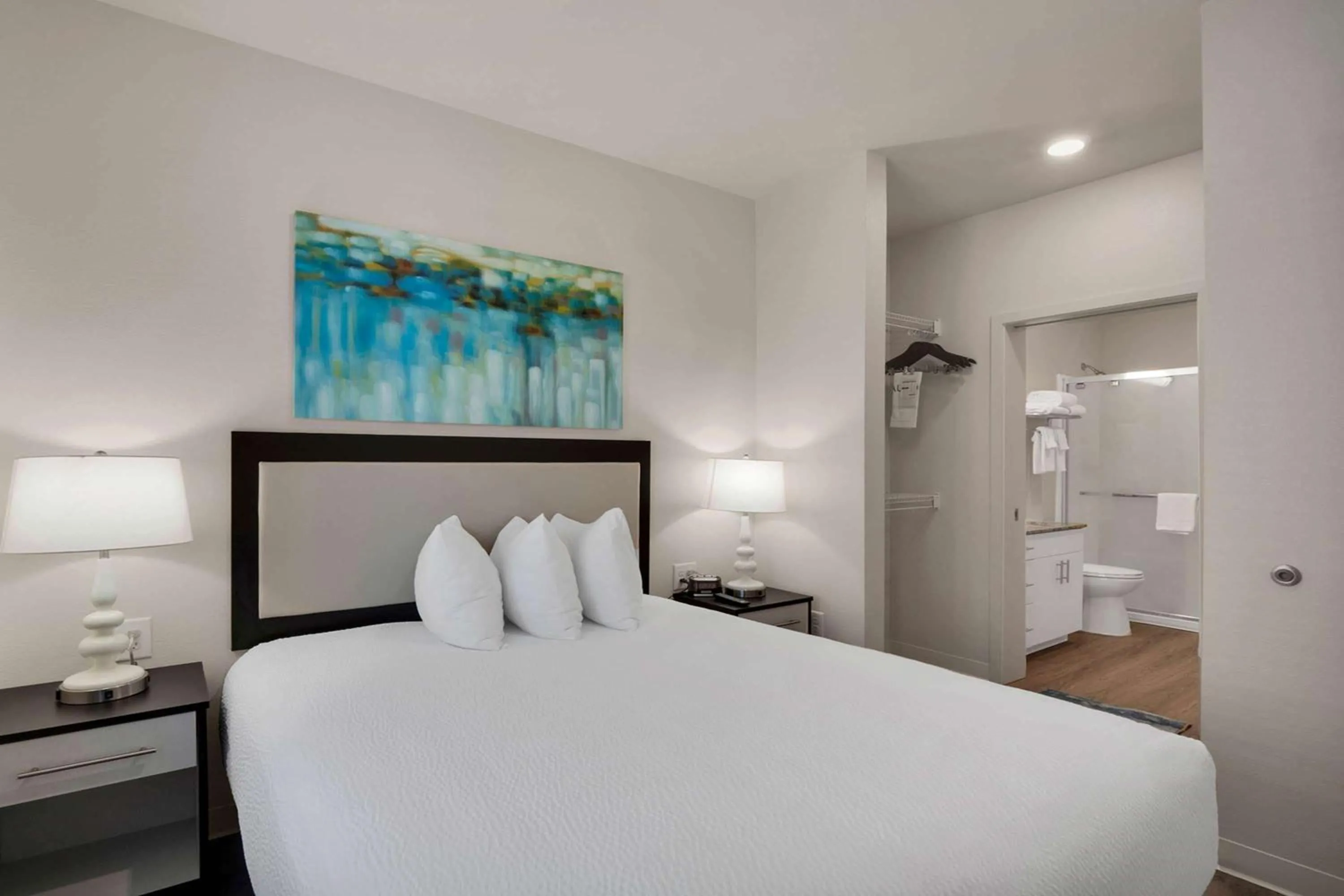 Photo of the whole room, Bed in WaterWalk Extended Stay by Wyndham Charlotte - Arrowood