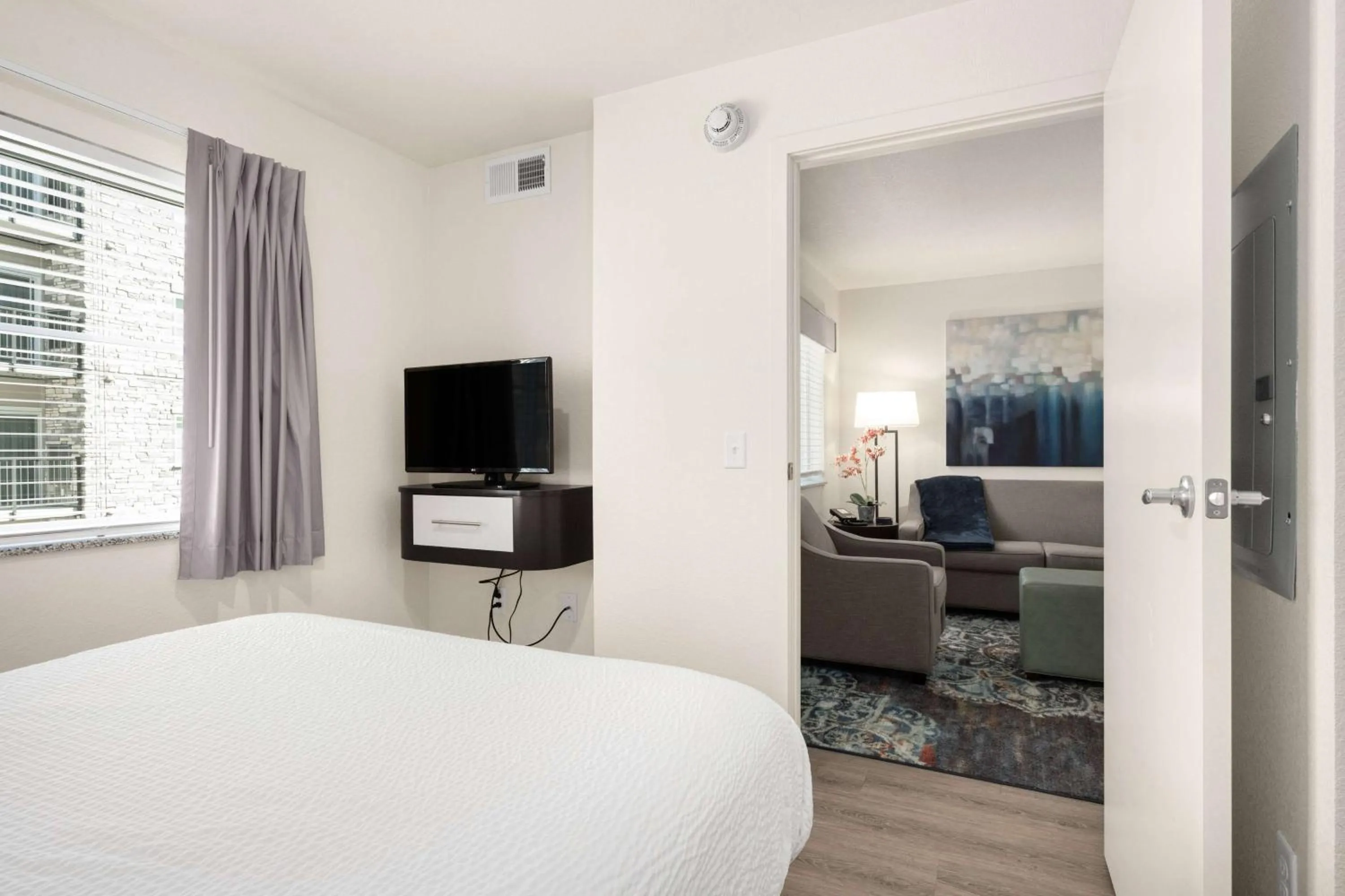 Photo of the whole room, Bed in WaterWalk Extended Stay by Wyndham Minneapolis - Plymouth