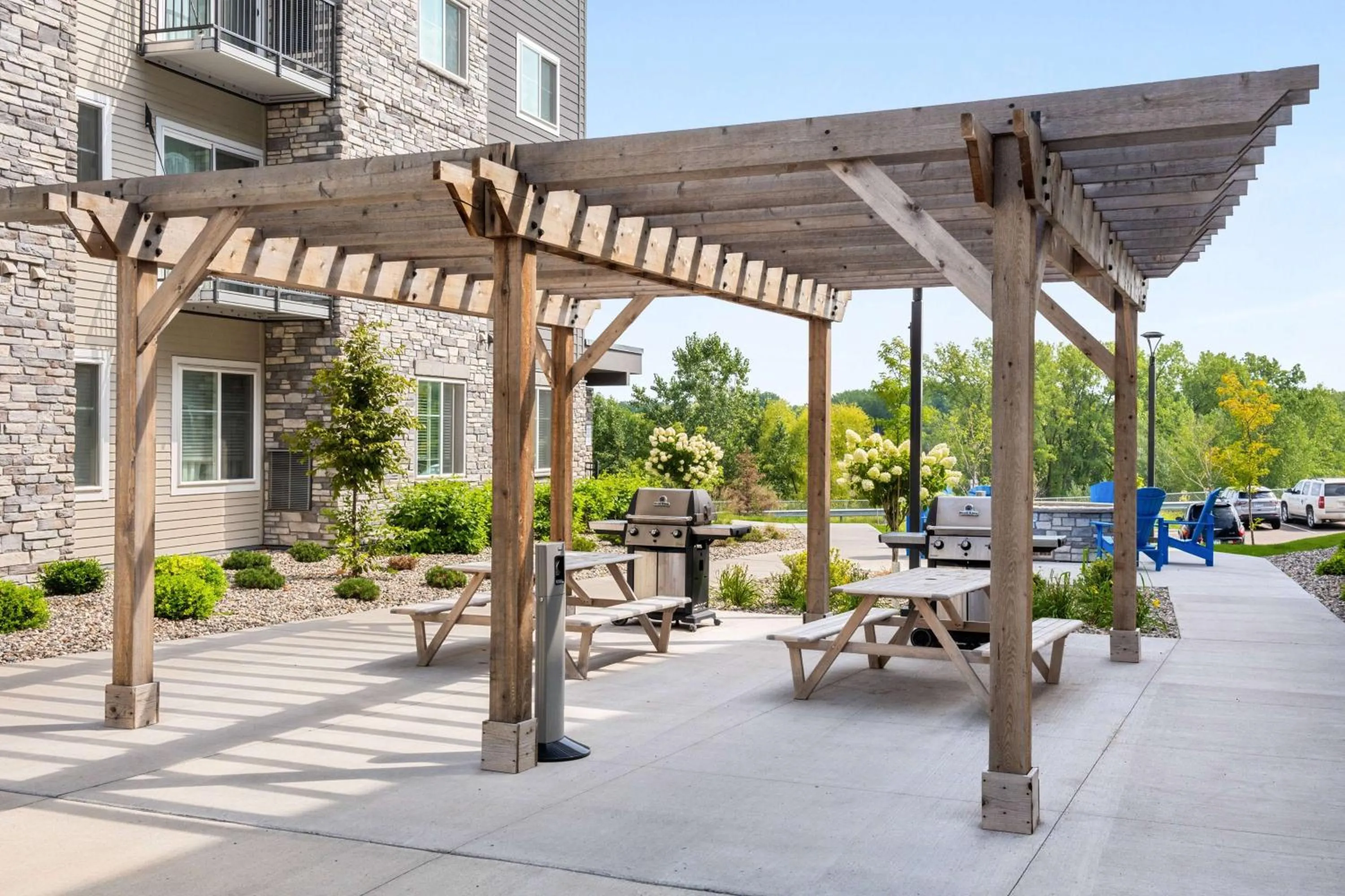 BBQ facilities in WaterWalk Extended Stay by Wyndham Minneapolis - Plymouth