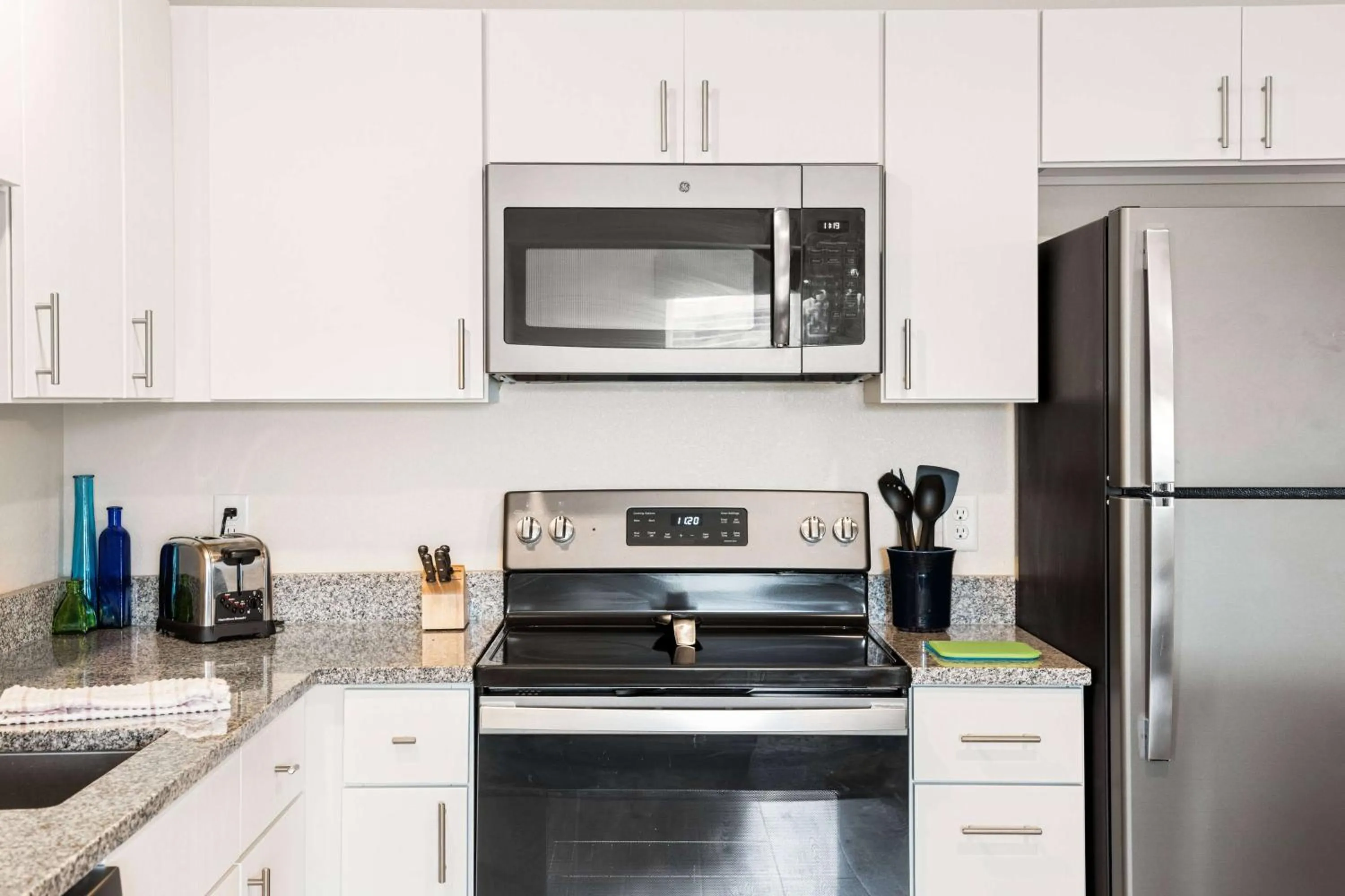 Photo of the whole room in WaterWalk Extended Stay by Wyndham Minneapolis - Plymouth